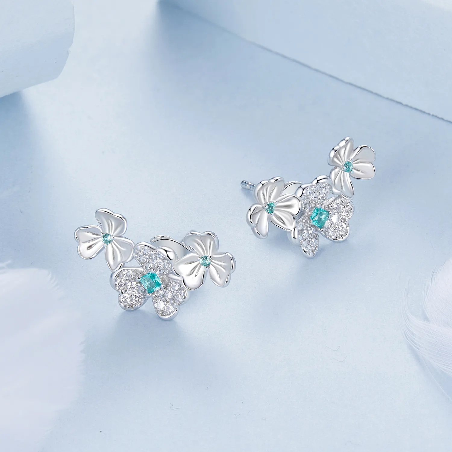 PANDORA Style Shamrock earrings - BSE1026