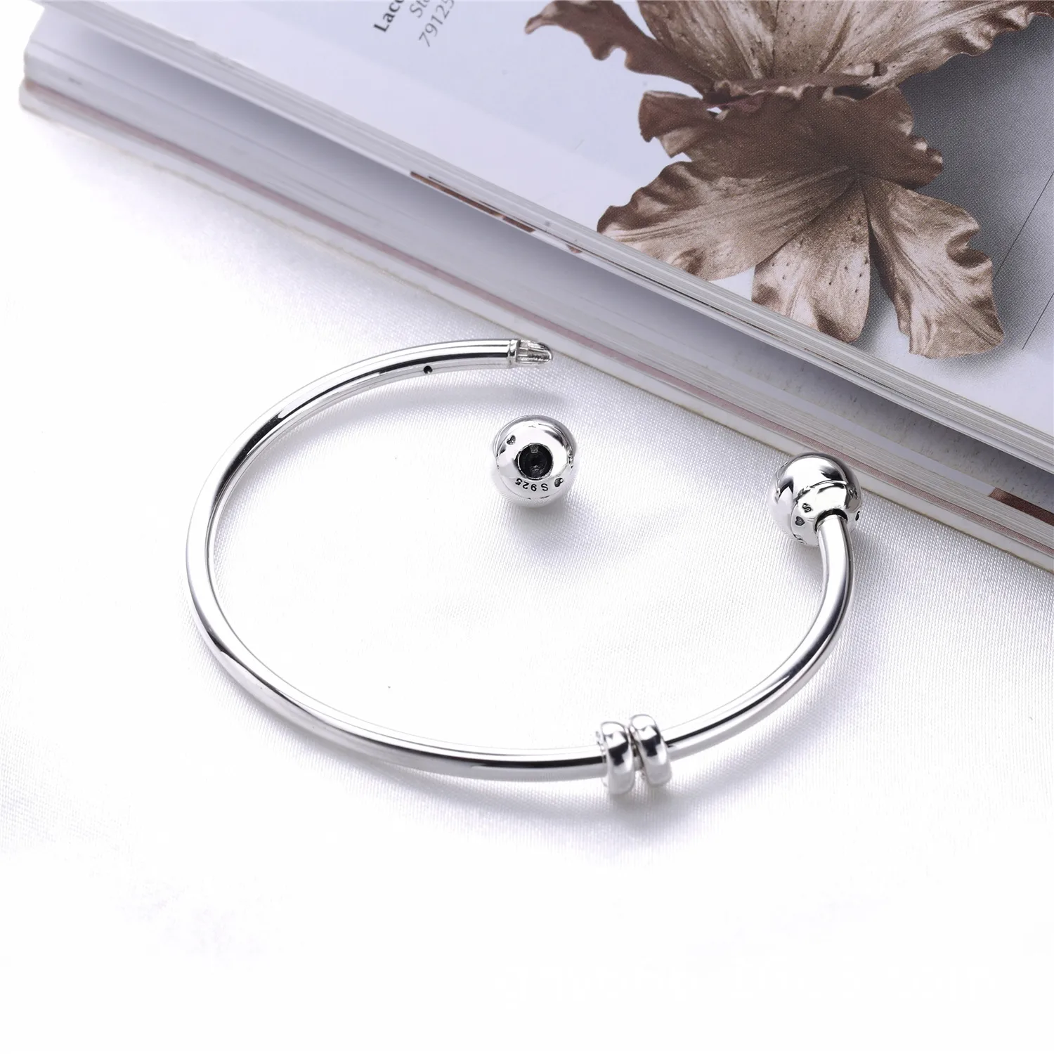 PANDORA Open Bangle - 596477