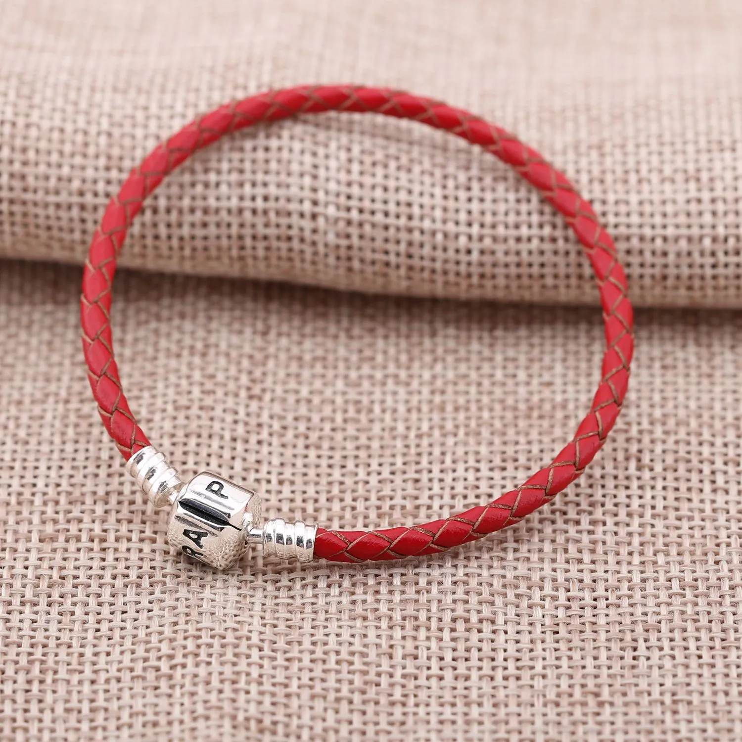 PANDORA Red Single Leather Bracelet - 590705CRD-RO