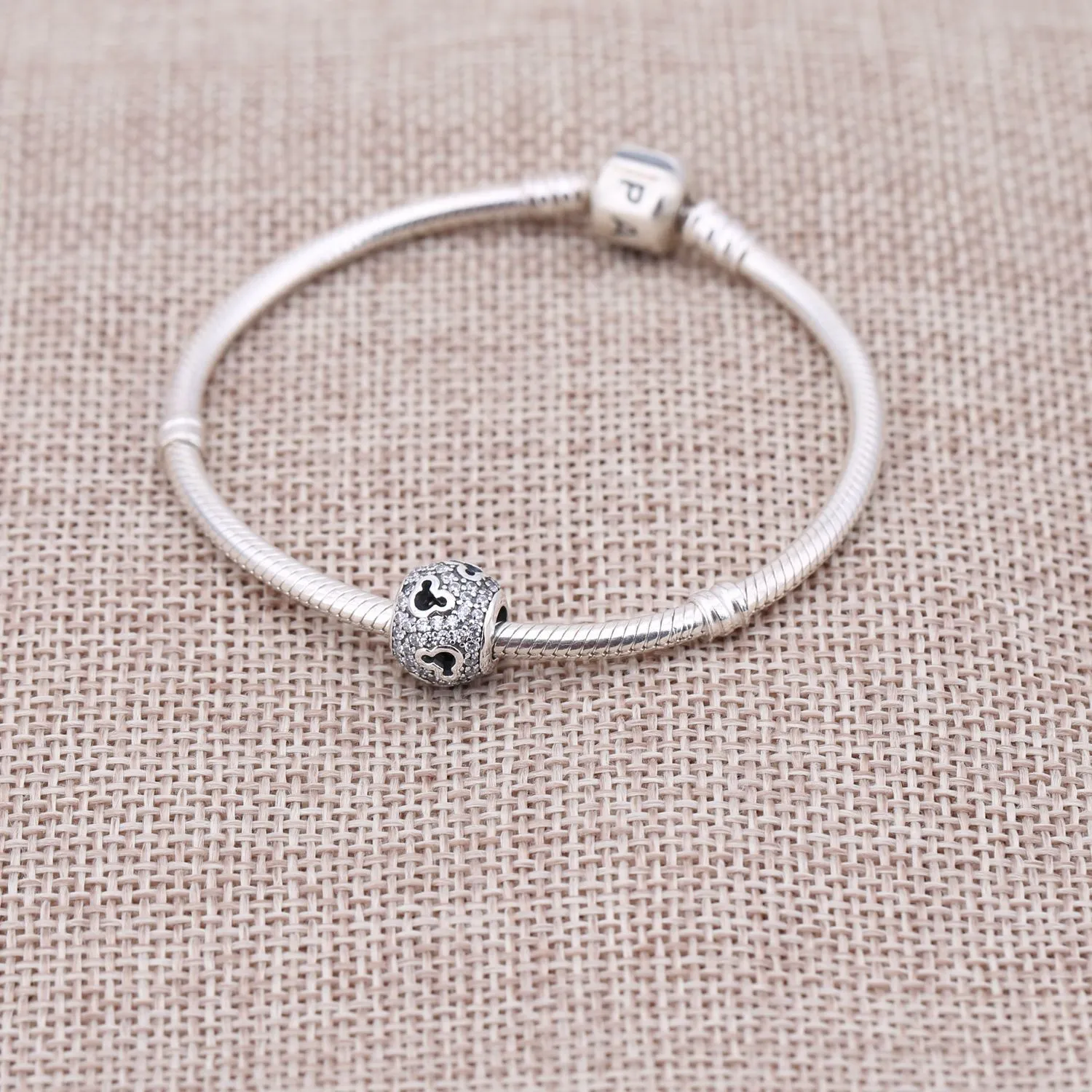 Disney, Mickey Silhouettes Charm - PANDORA