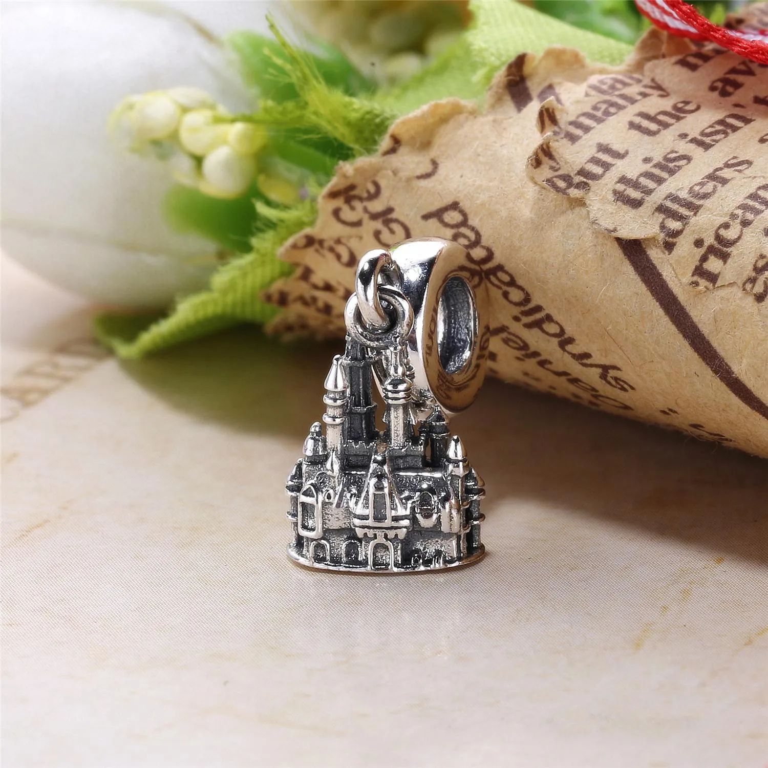 PANDORA Castle Dangle - PJ00280-1