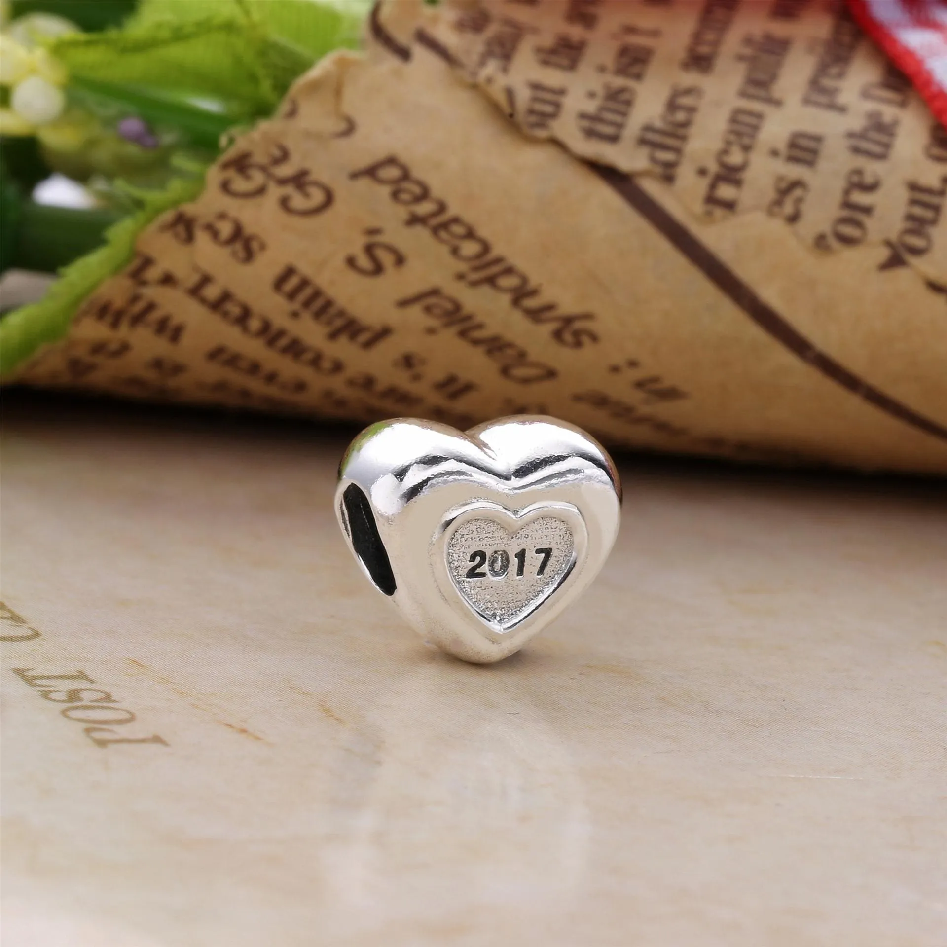 PANDORA Charm Club 2017 Charm - B800538A