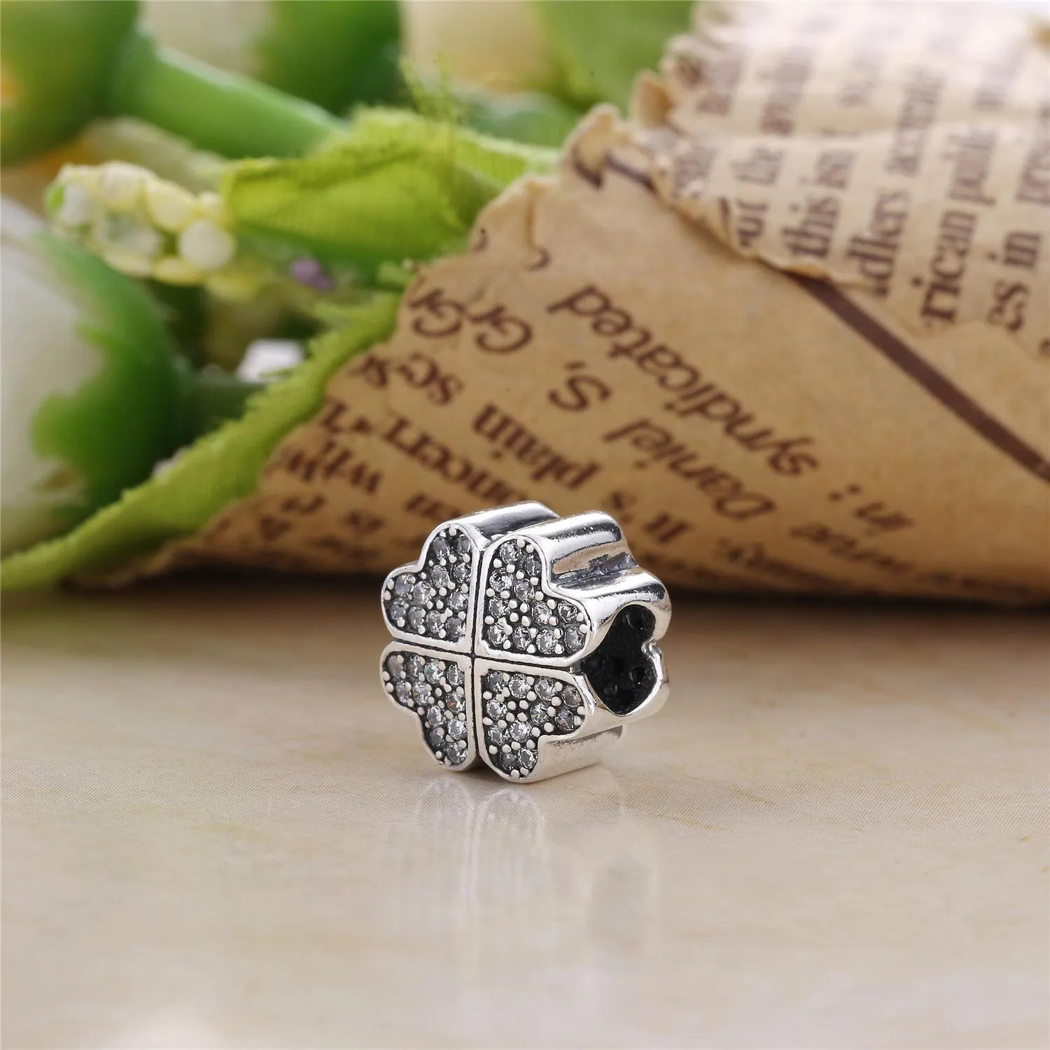 PANDORA Clover Charm - 791805CZA