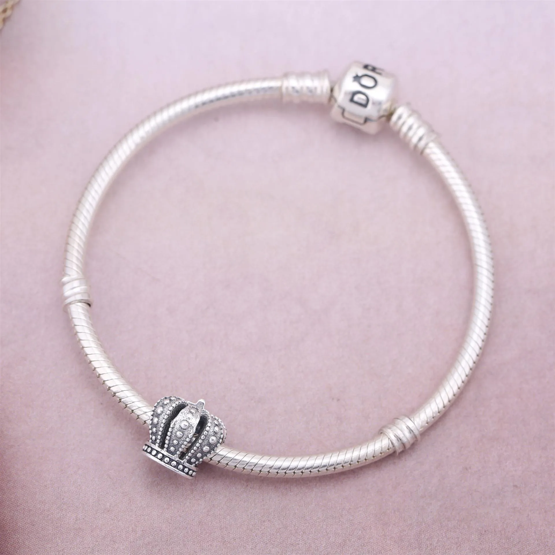 PANDORA Crown Charm - 790930