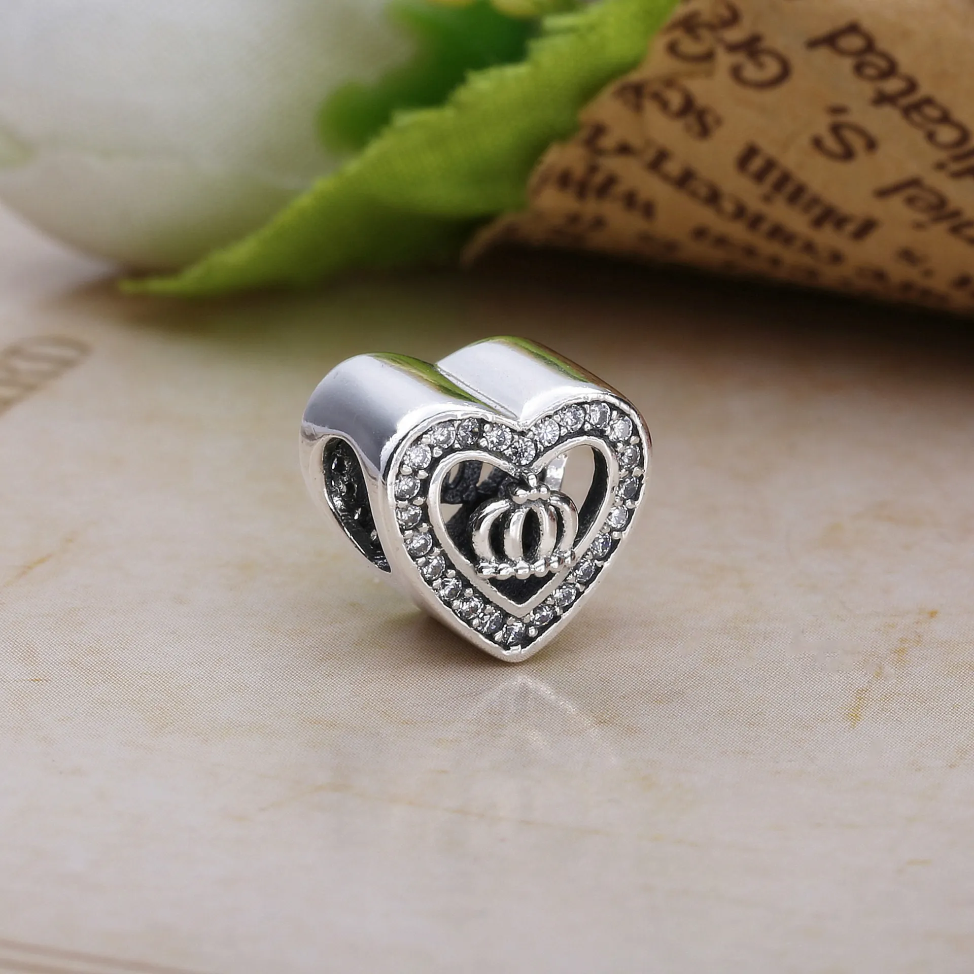 PANDORA Crown Heart Charm - PX00274-1