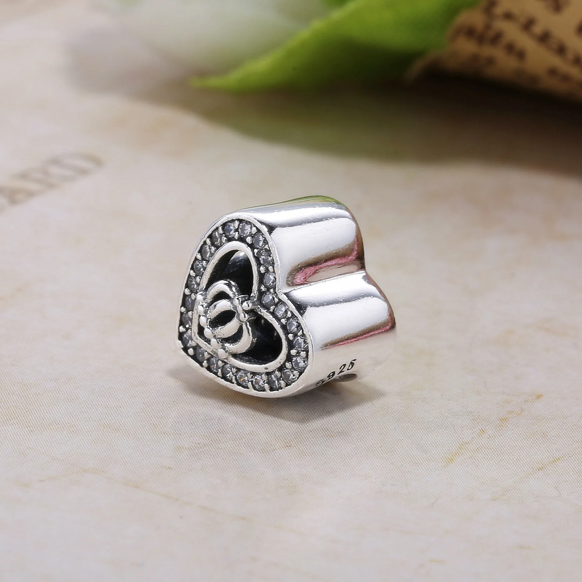 PANDORA Crown Heart Charm - PX00274-1