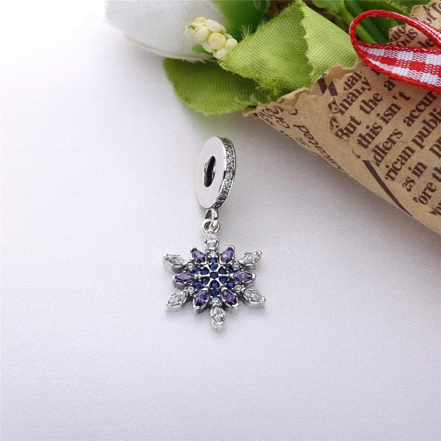 PANDORA Crystallised Snowflake Pendant Charm - 791761nblmx