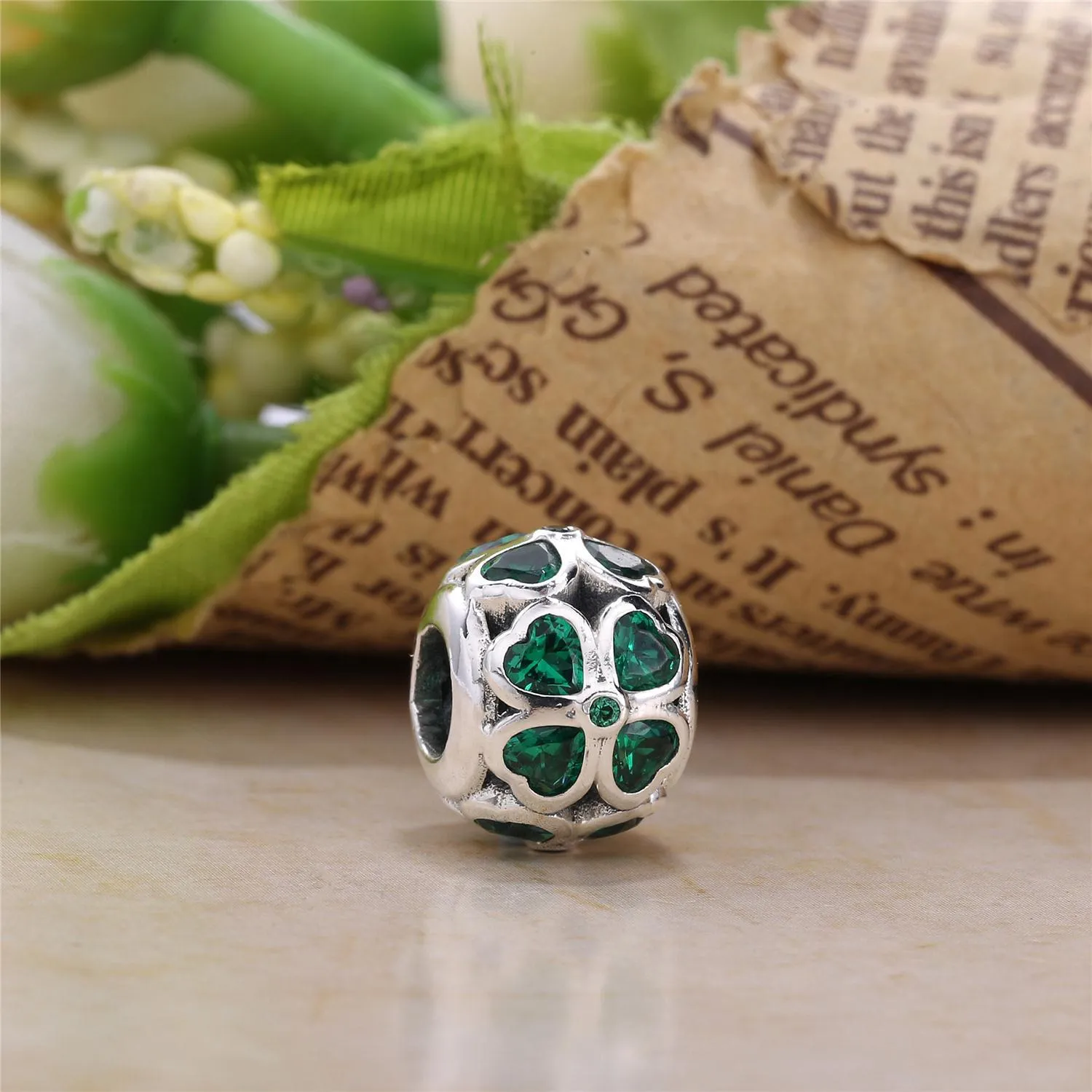 PANDORA Dark Green Clover Charm - 791496CZN