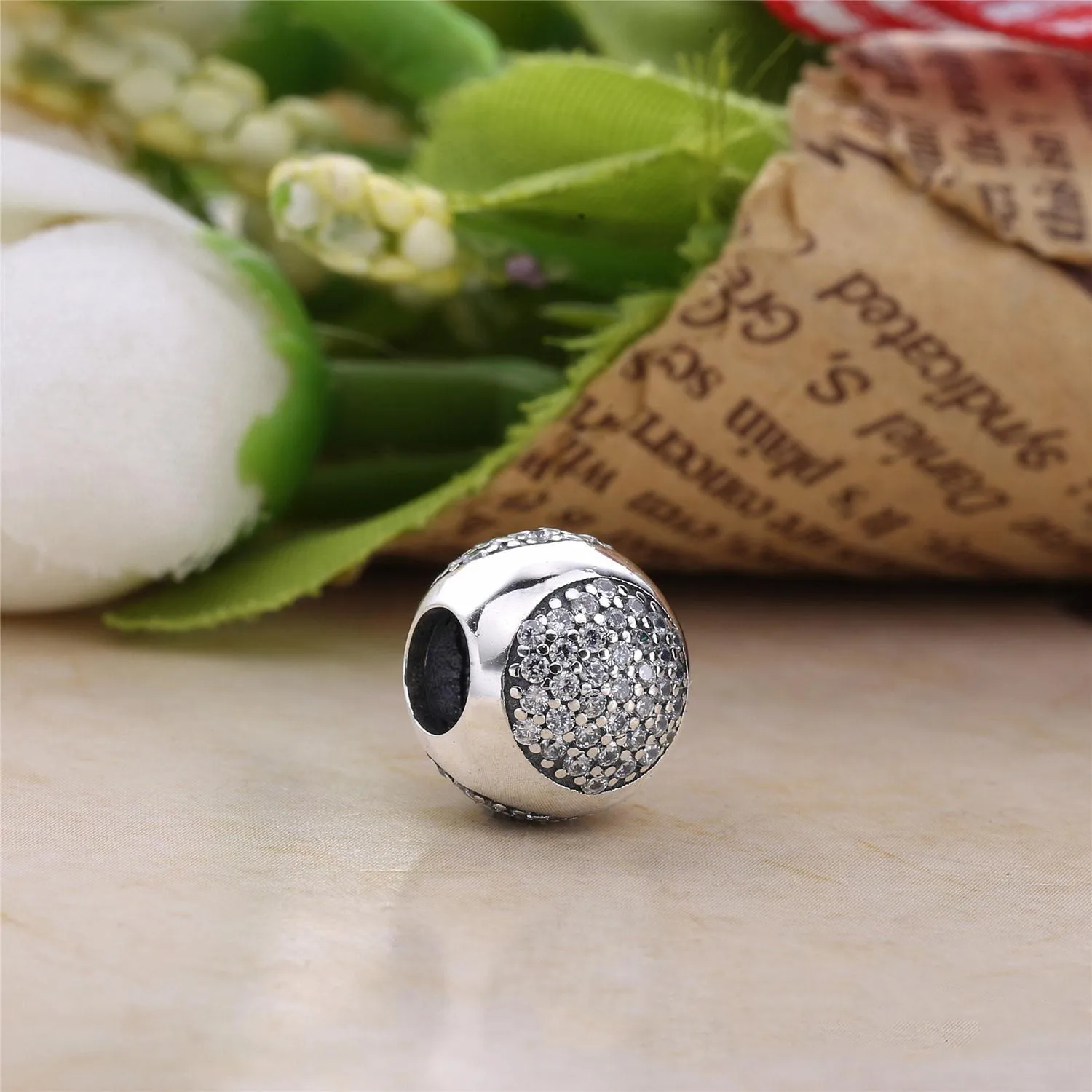 PANDORA Dazzling Droplet Clear CZ Charm - 796214CZ