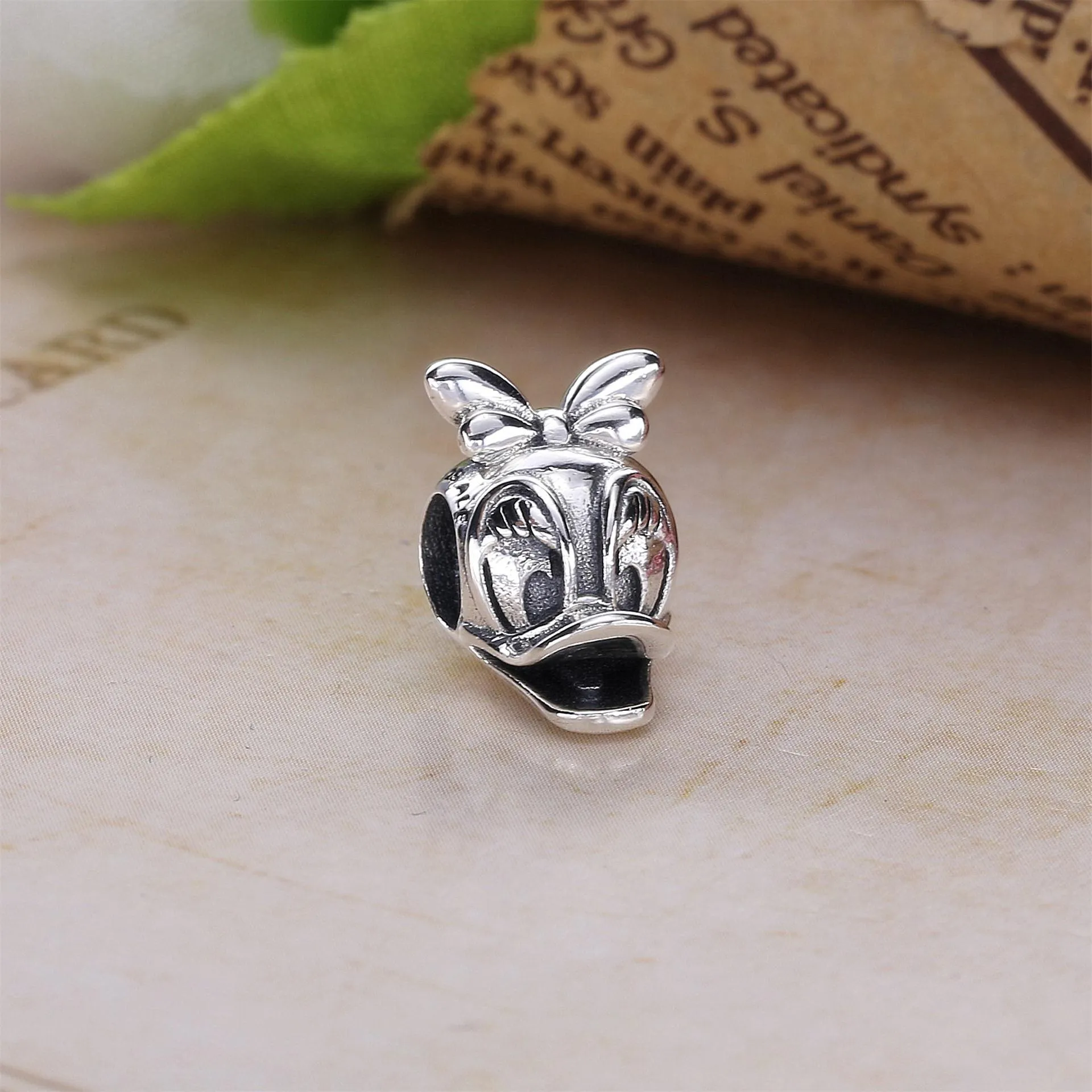 PANDORA Disney Daisy Duck Portrait Charm - 792137