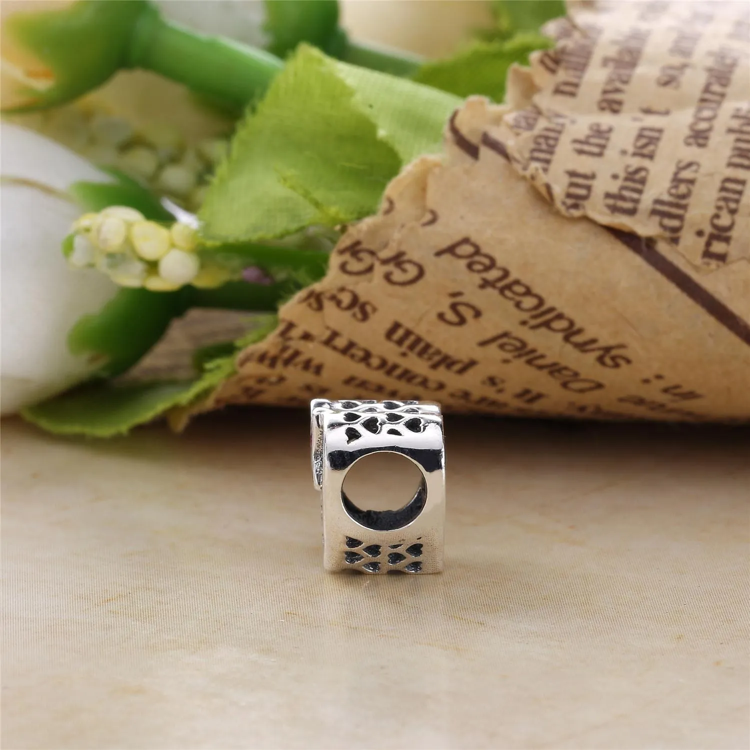 PANDORA Disney, Mickey & Minnie True Love Charm - 792050CZ