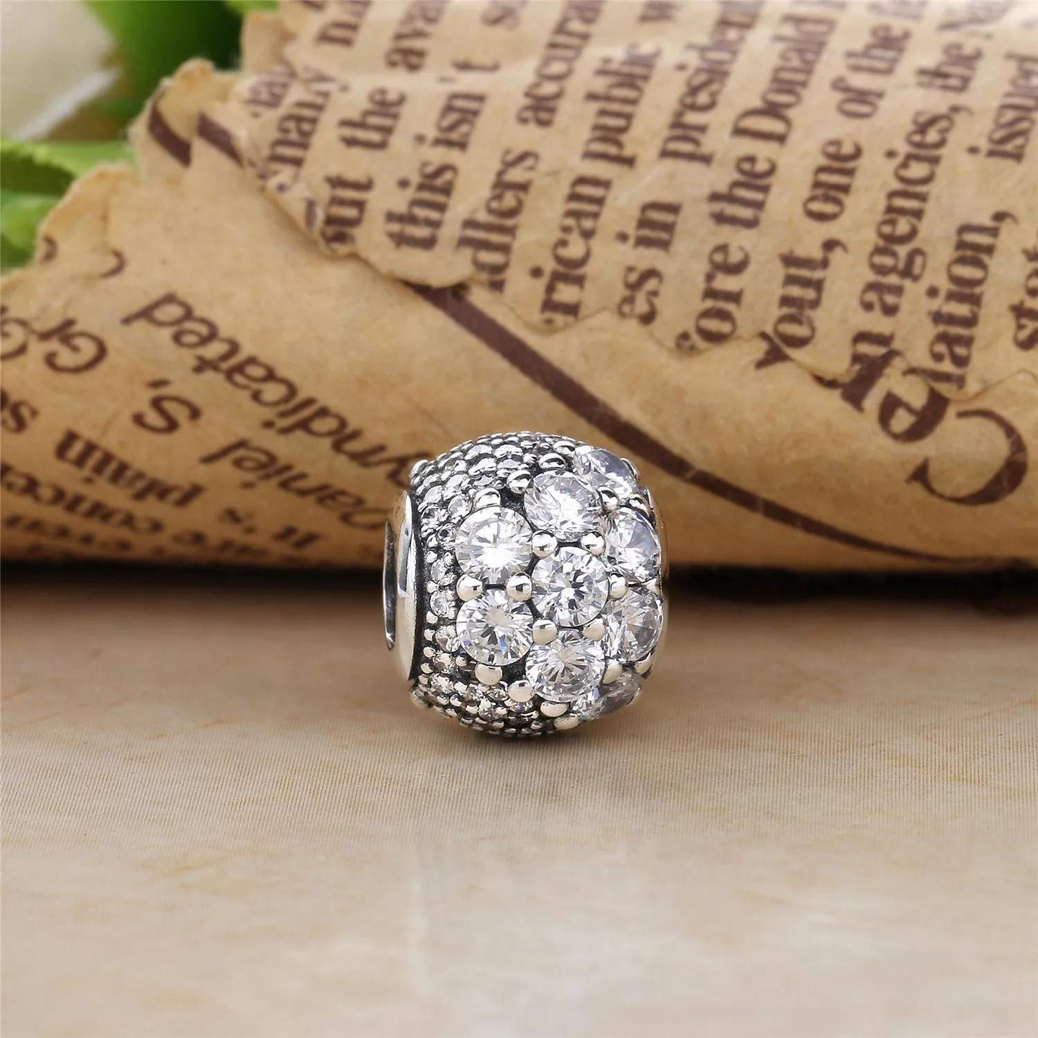 PANDORA Enchanted Pavé Charm, Clear CZ - 797032CZ