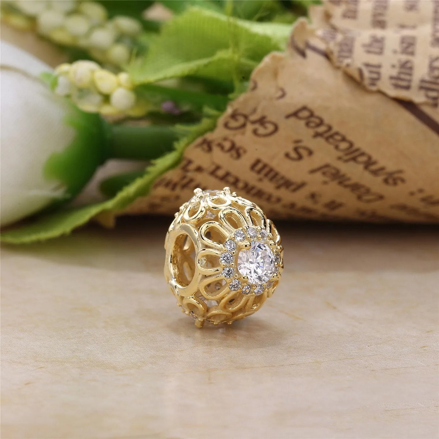 PANDORA Floral Brilliance Charm, Clear CZ 14K Gold - 750836CZ