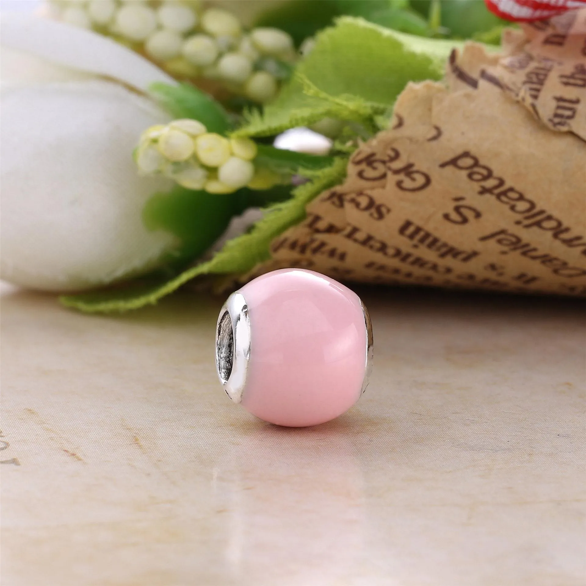 PANDORA Geometric Facets Charm, Opalescent Pink Crystal - 791722NOP