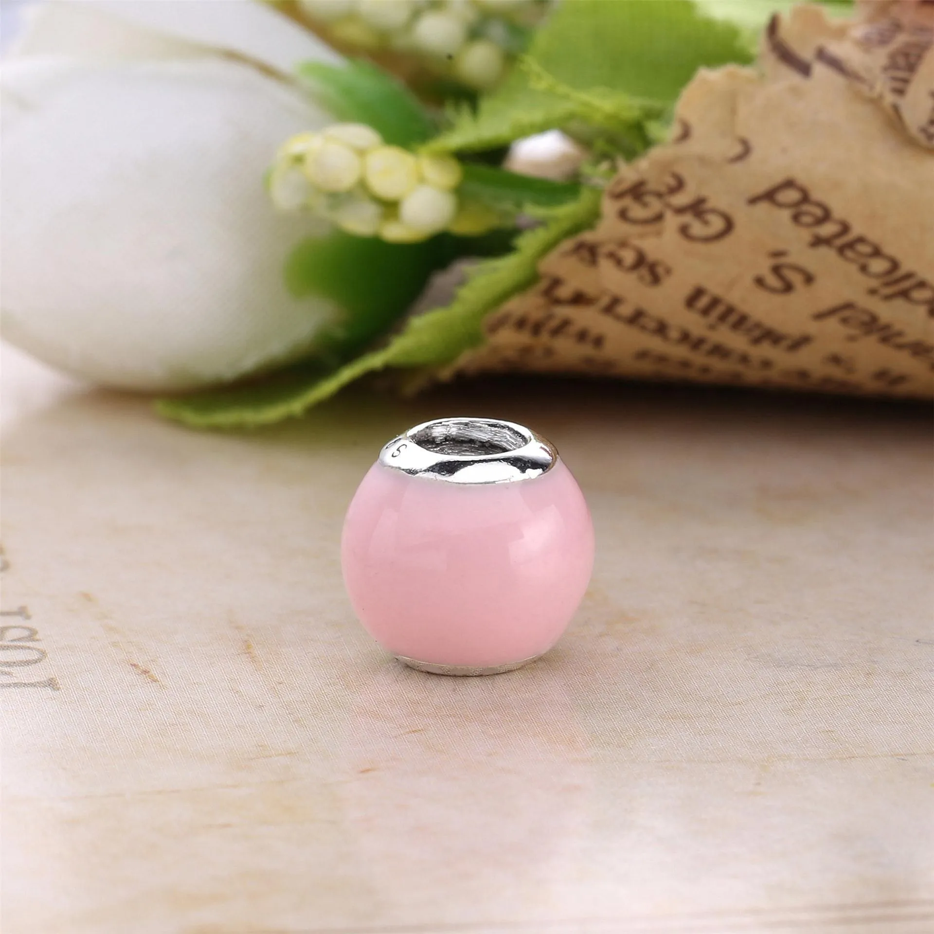 PANDORA Geometric Facets Charm, Opalescent Pink Crystal - 791722NOP