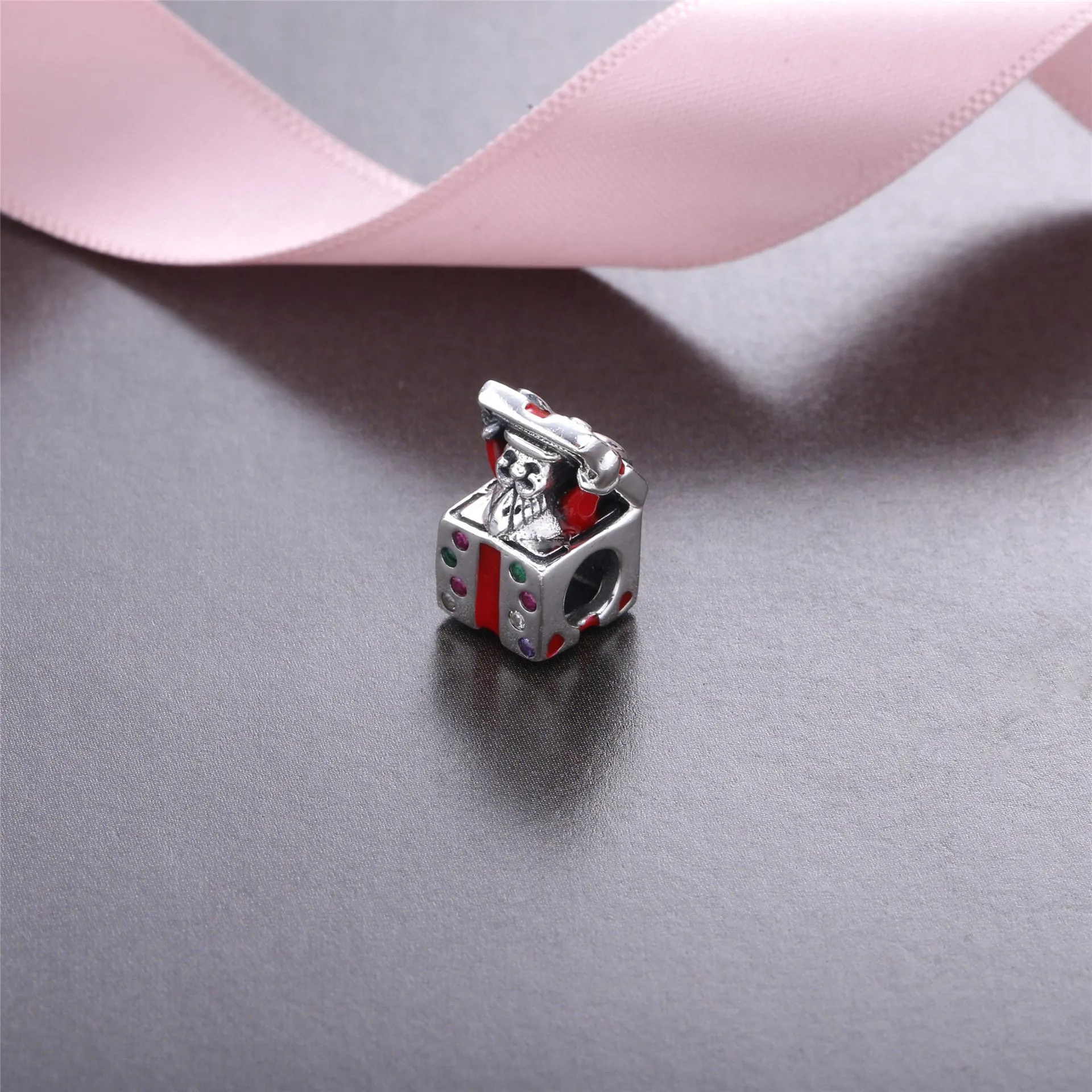 PANDORA Gift box charm - PD00103-1