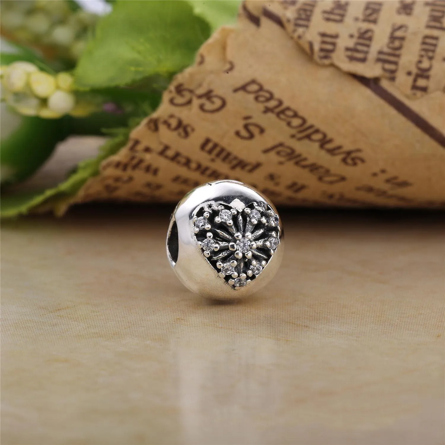 PANDORA Heart of Winter Clip, Clear CZ - 796388CZ