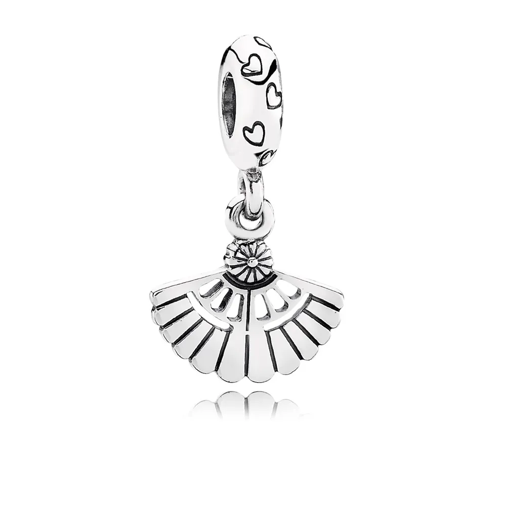 pandora hearts aflutter dangle 791110