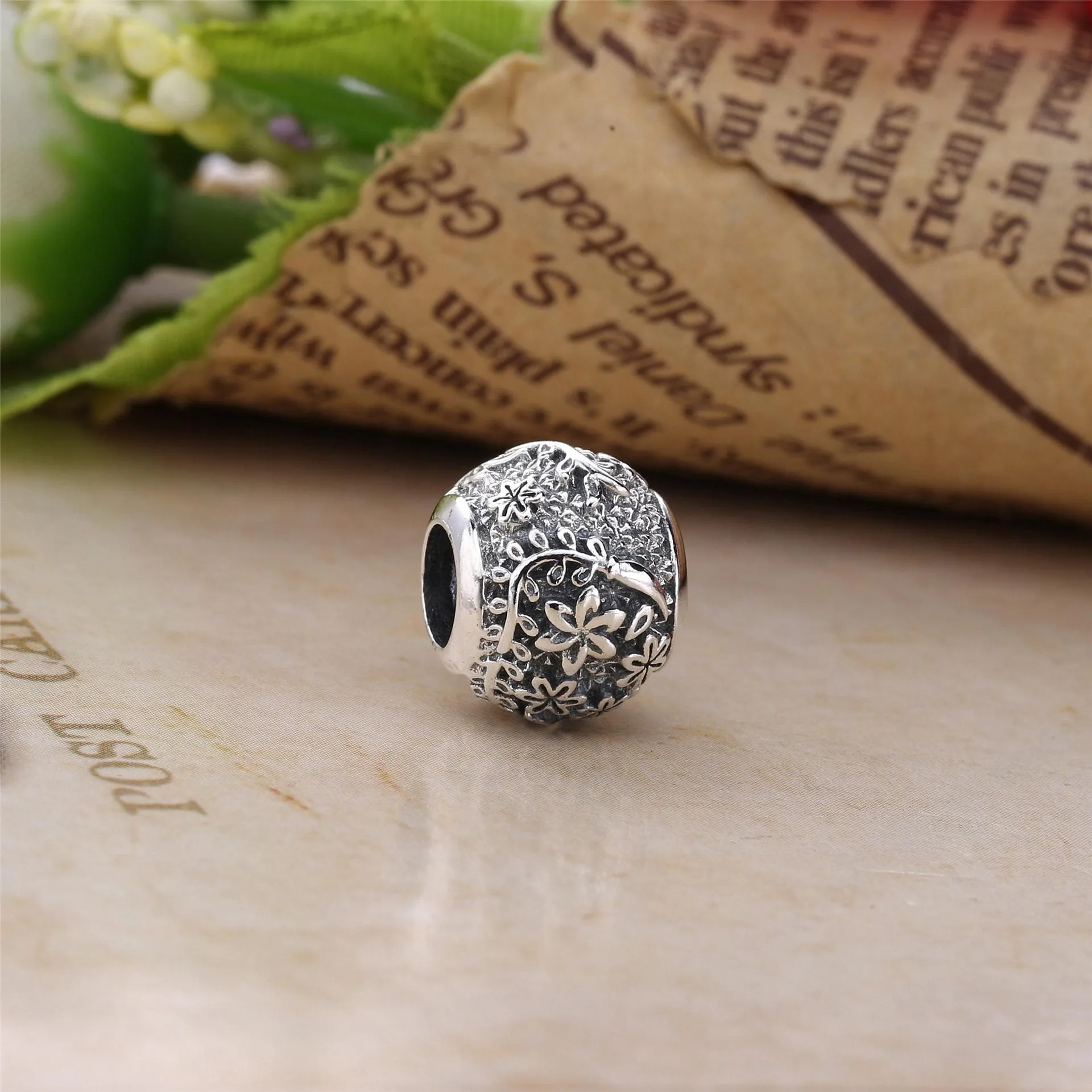 PANDORA Leaves & Flowers Charm - PS0069-1