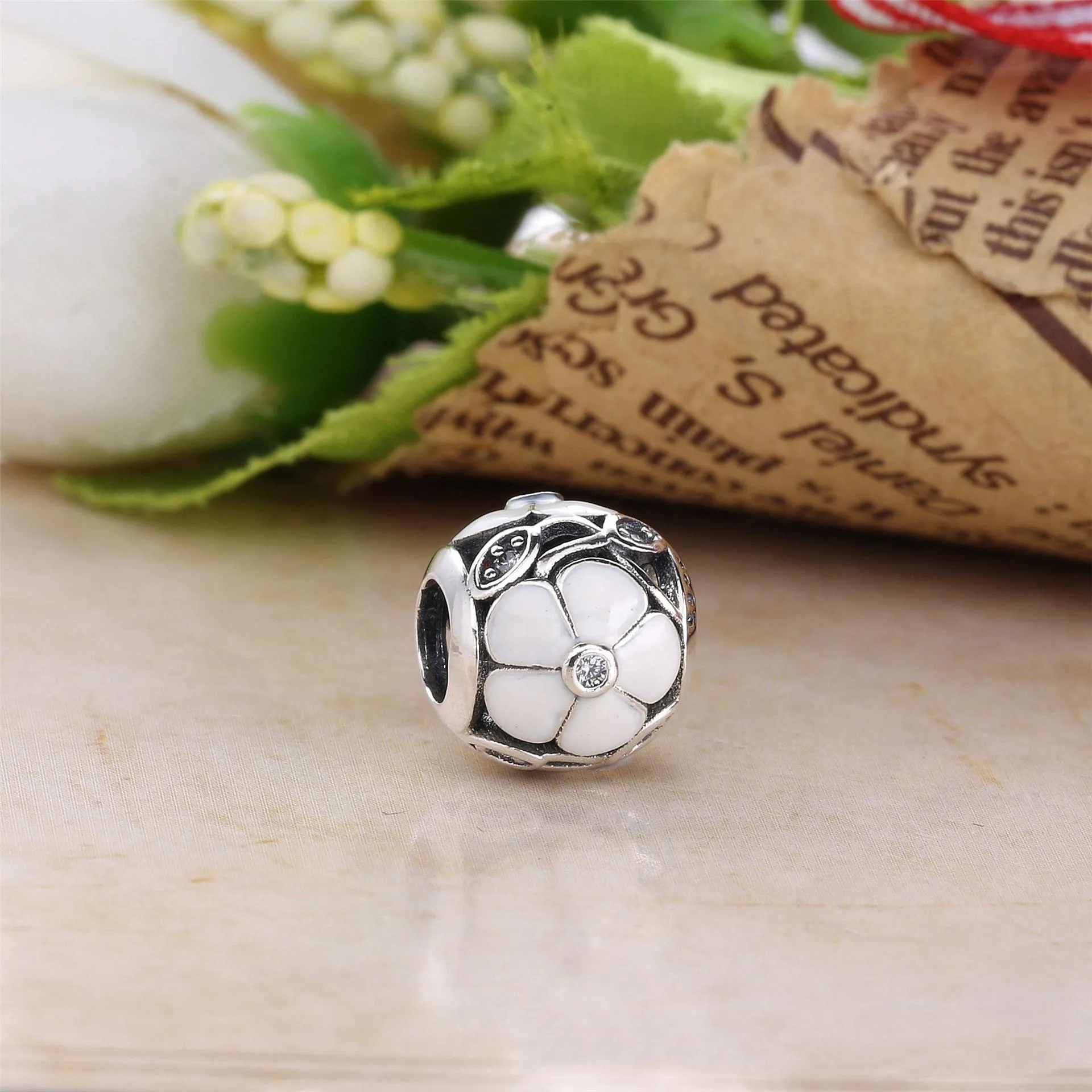 PANDORA Luminous Florals Charm, Mother-Of-Pearl Clear CZ - 791894MOP