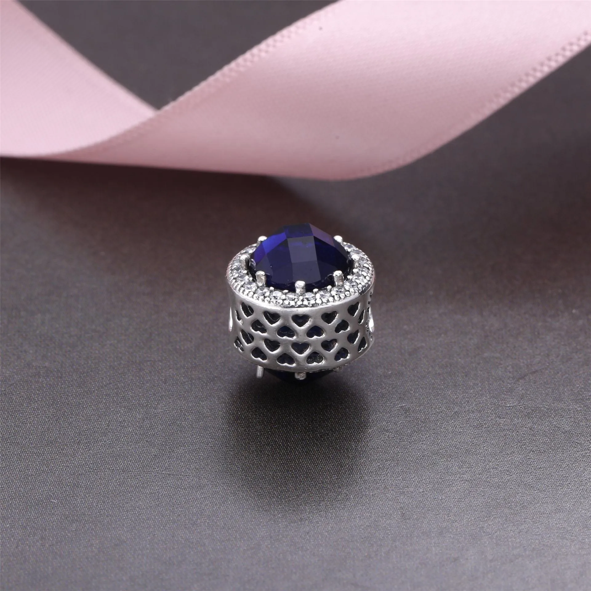 PANDORA Midnight Blue Radiant Hearts Charm - 791725NMB