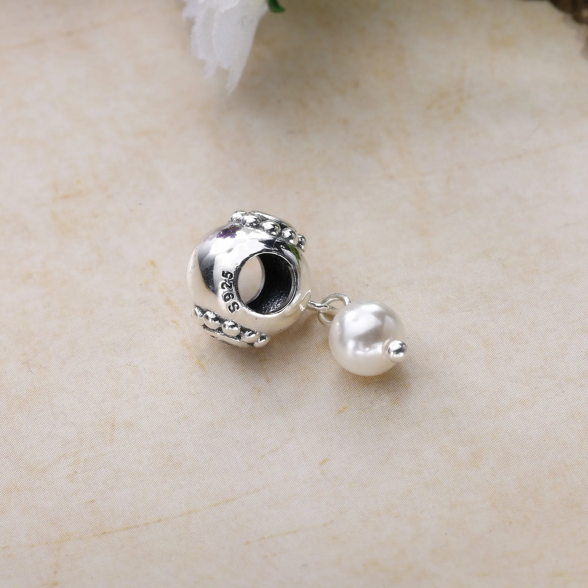 PANDORA Pearl of wisdom Dangle, white pearl clear cz - 790873P