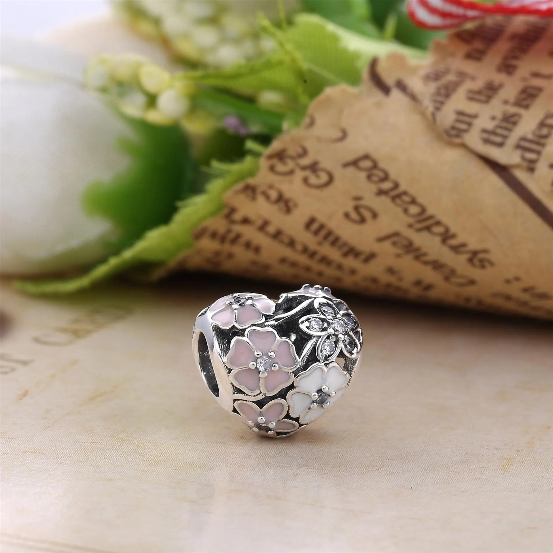 PANDORA Poetic Blooms Charm - 791825ENMX