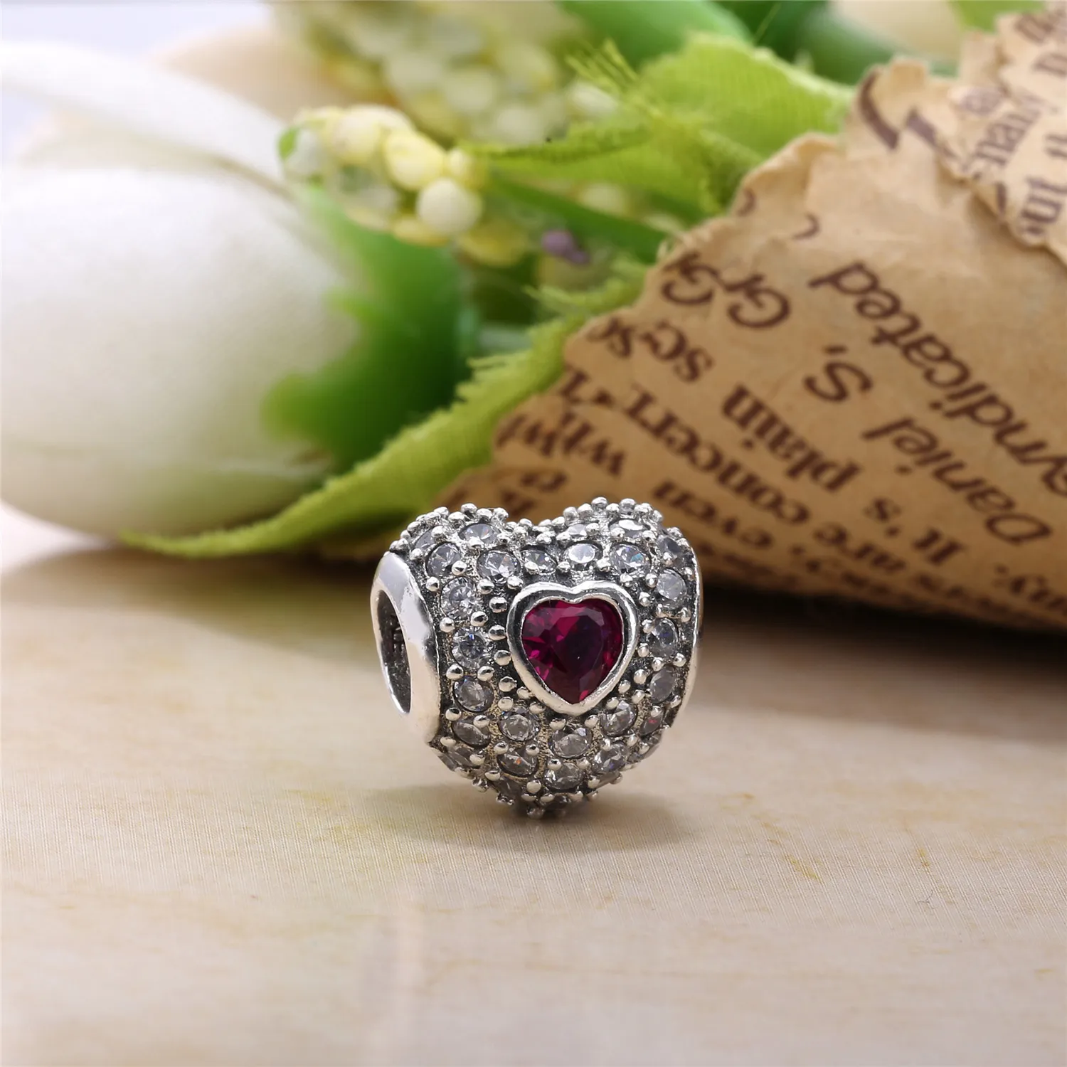 PANDORA Red Pavé Heart Charm - 791168SRU