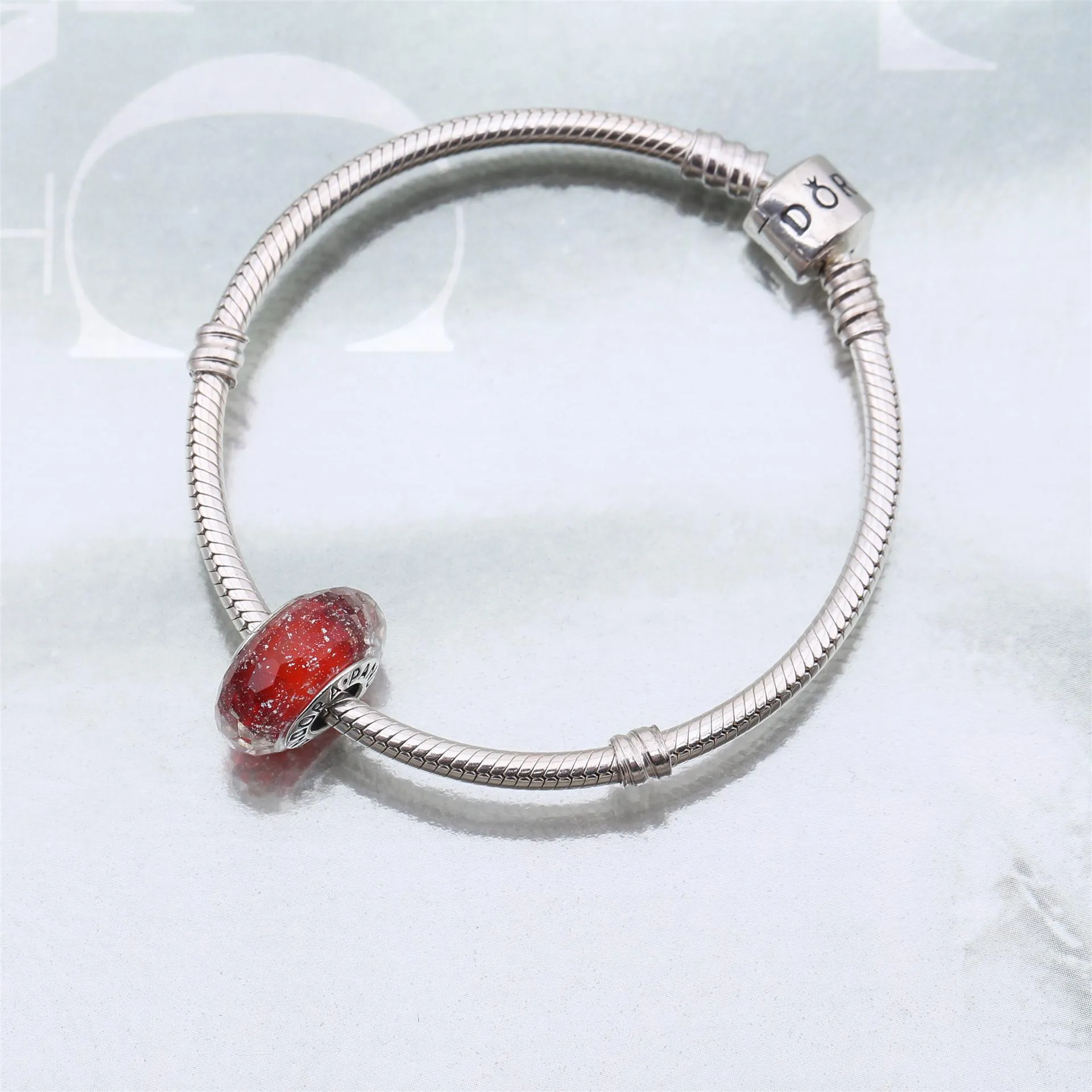 PANDORA Red Shimmer Glass Murano Bead - 791654