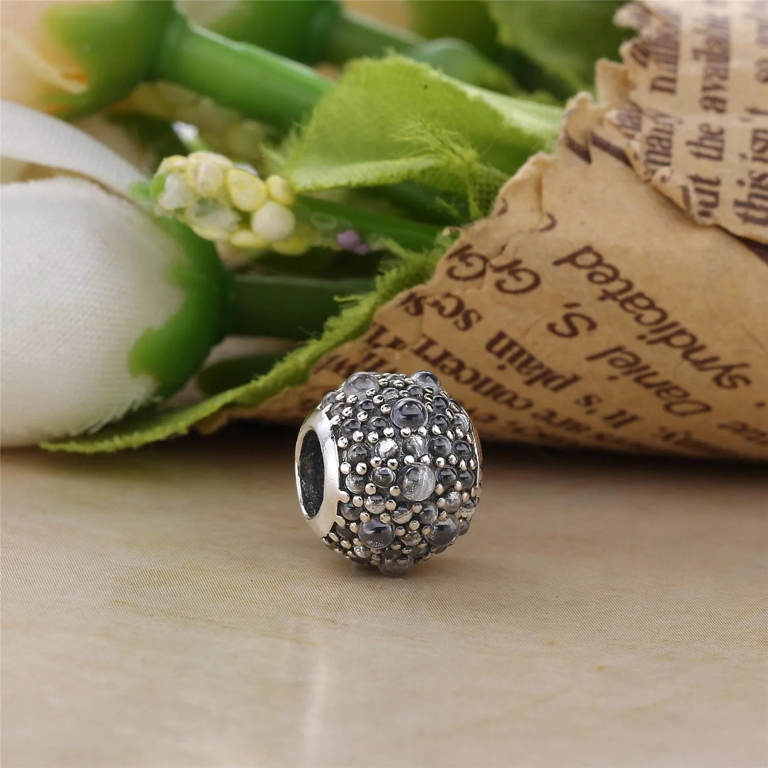 PANDORA Shimmering Droplets Charm - 791755PCZA