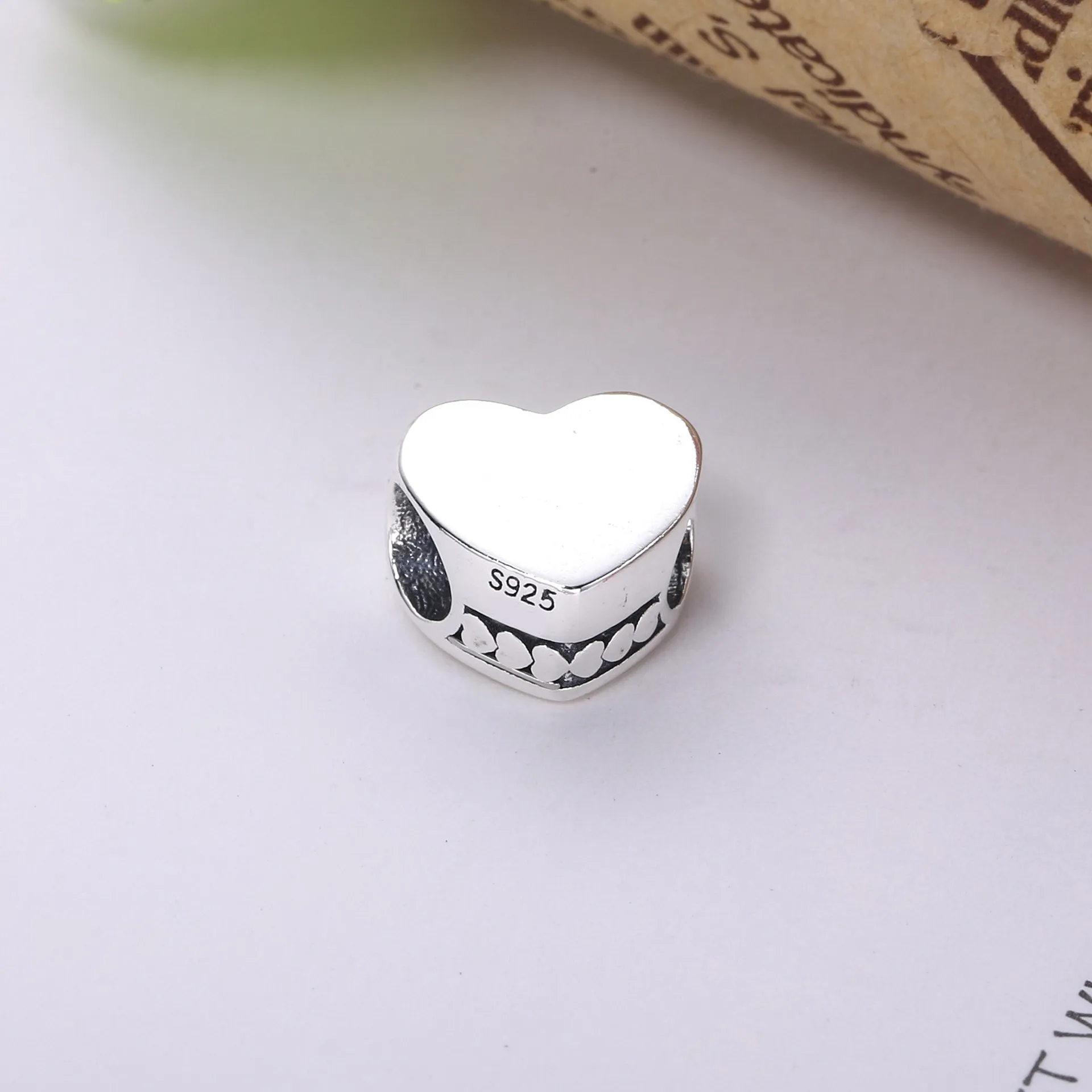 PANDORA Silver Heart Charm - PS00104-1