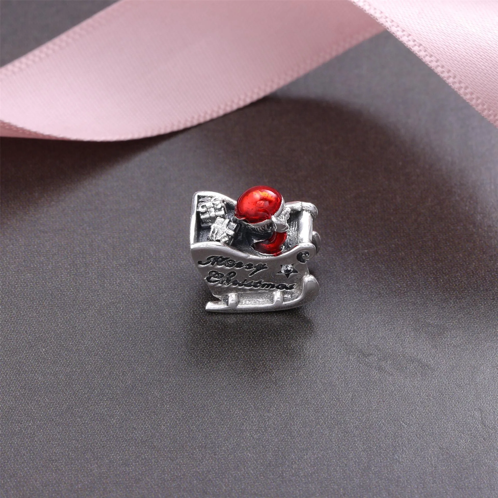 PANDORA Sleighing Santa Charm - 792004cz