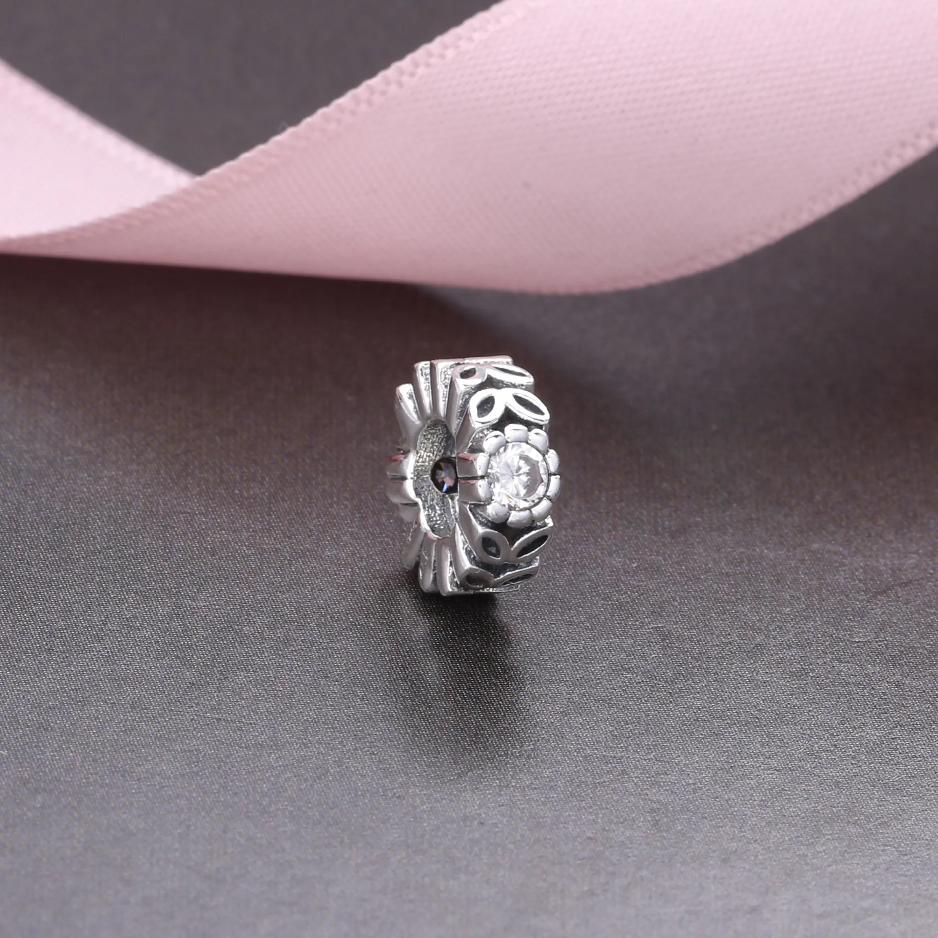 PANDORA Sparkling Forest Flower Spacer - 791224CZ