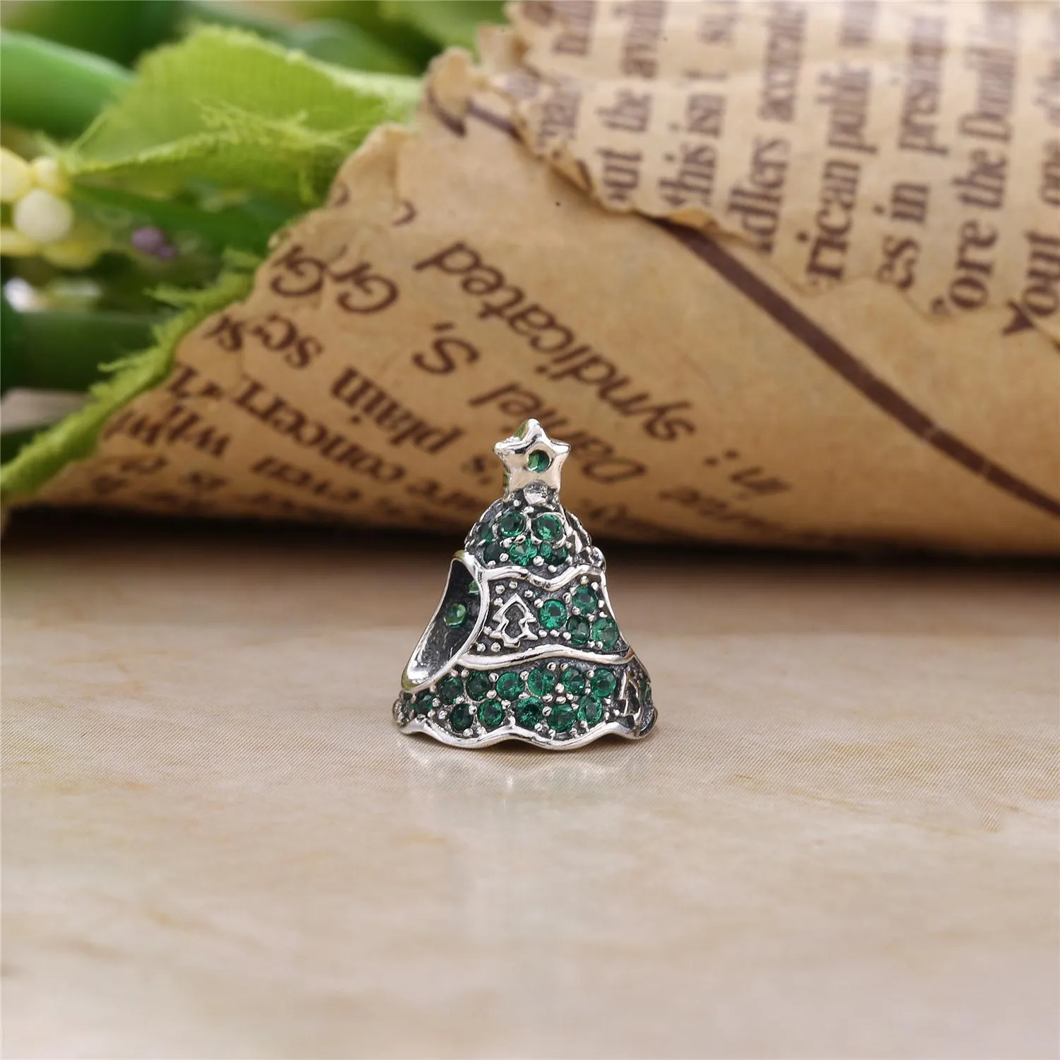 PANDORA Twinkling Christmas Tree Charm - 791765CZ