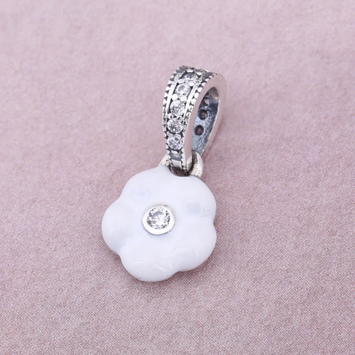 PANDORA Luminous Floral Pendant - 390386mop