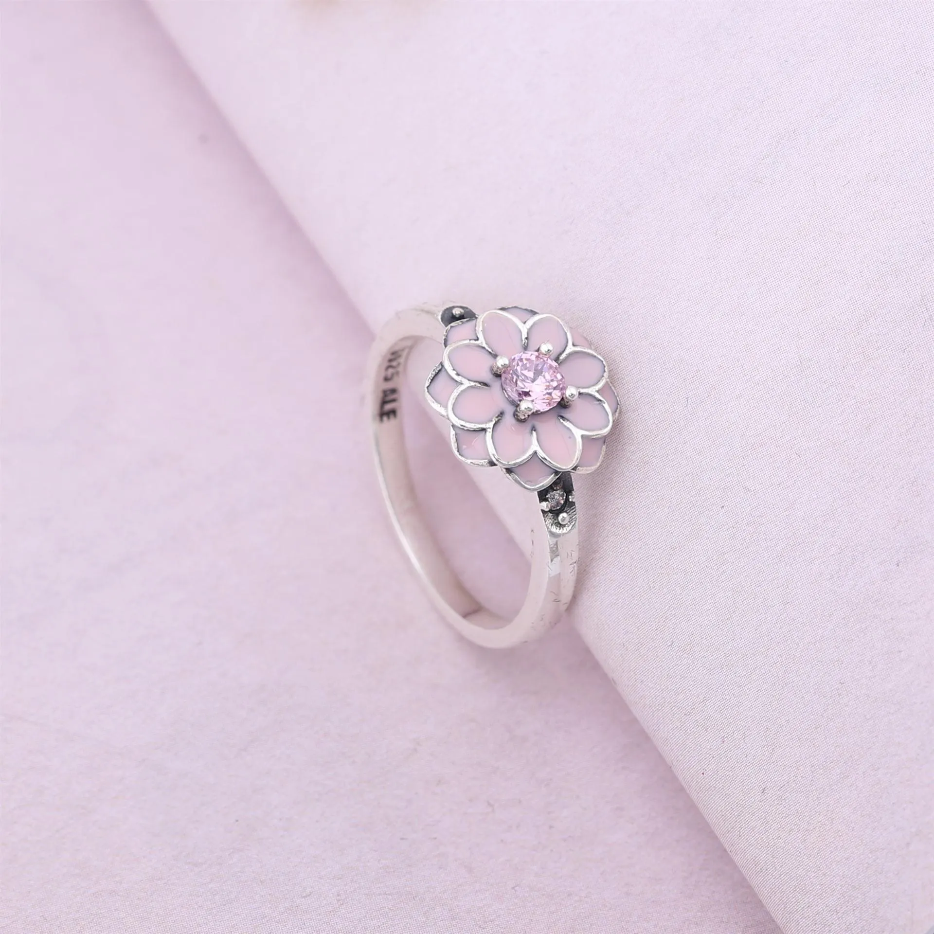 PANDORA Blooming Dahlia Enamel Ring - 190985NBP