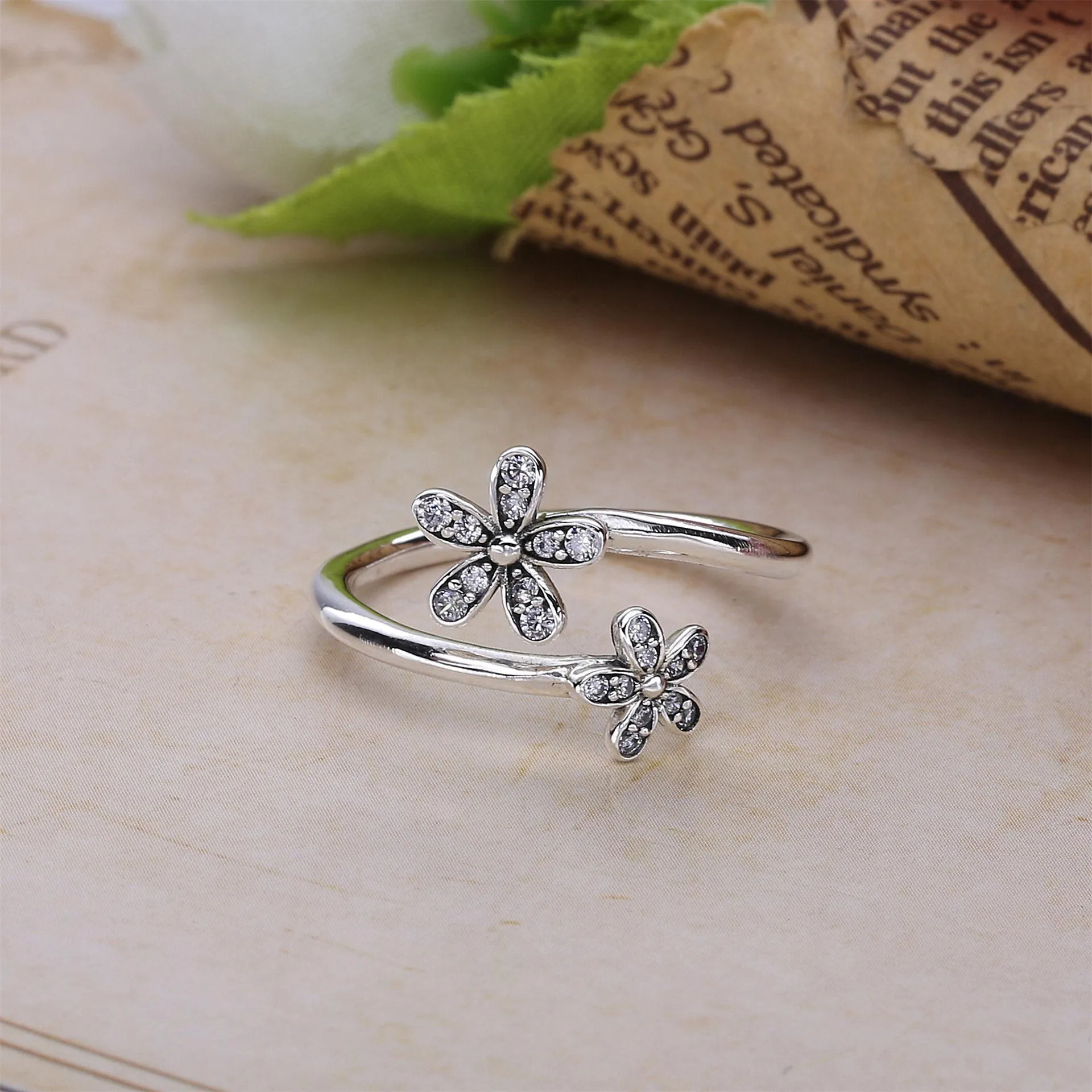 PANDORA Dazzling Daisies Ring - 191038CZ