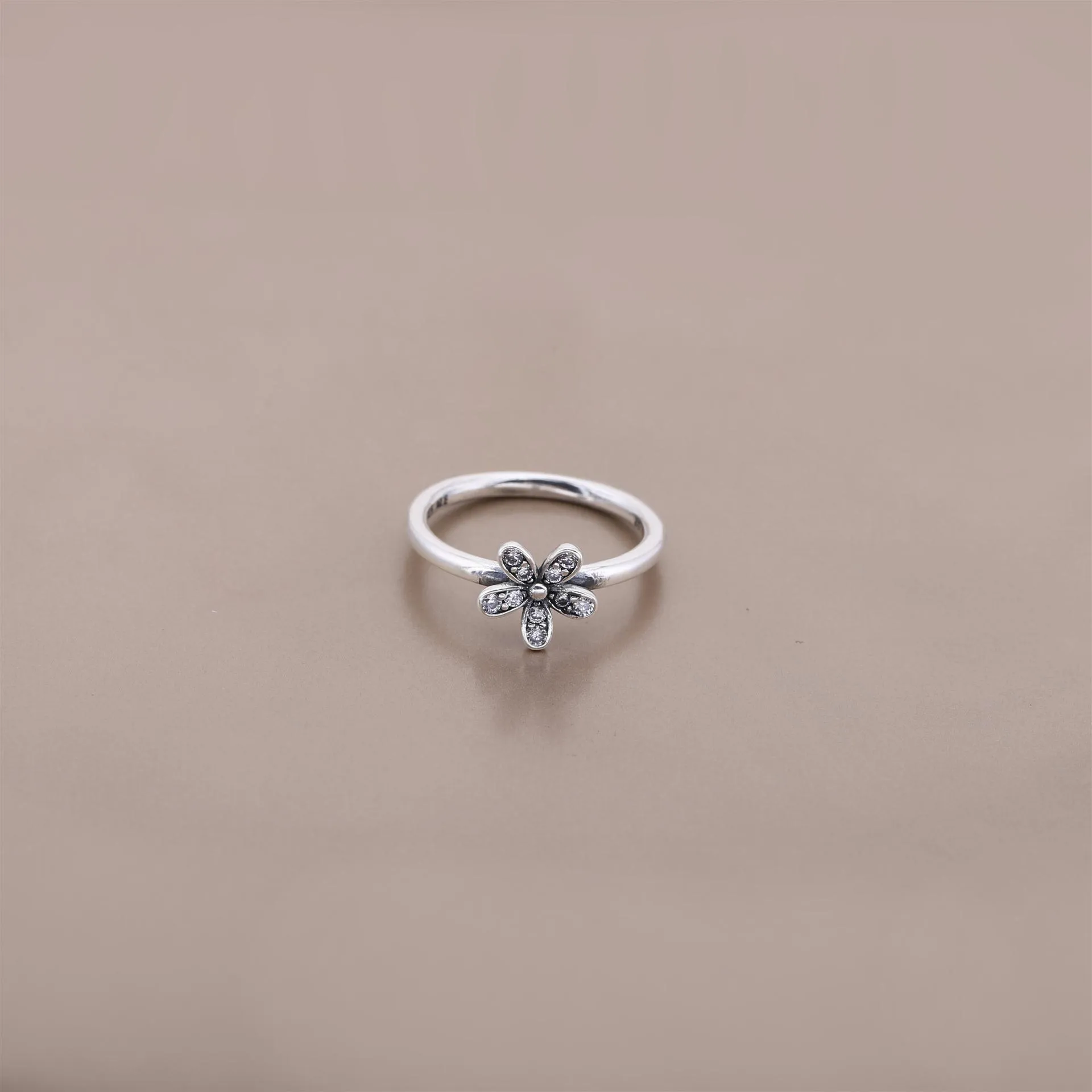 PANDORA Dazzling Daisy Ring - 190932CZ