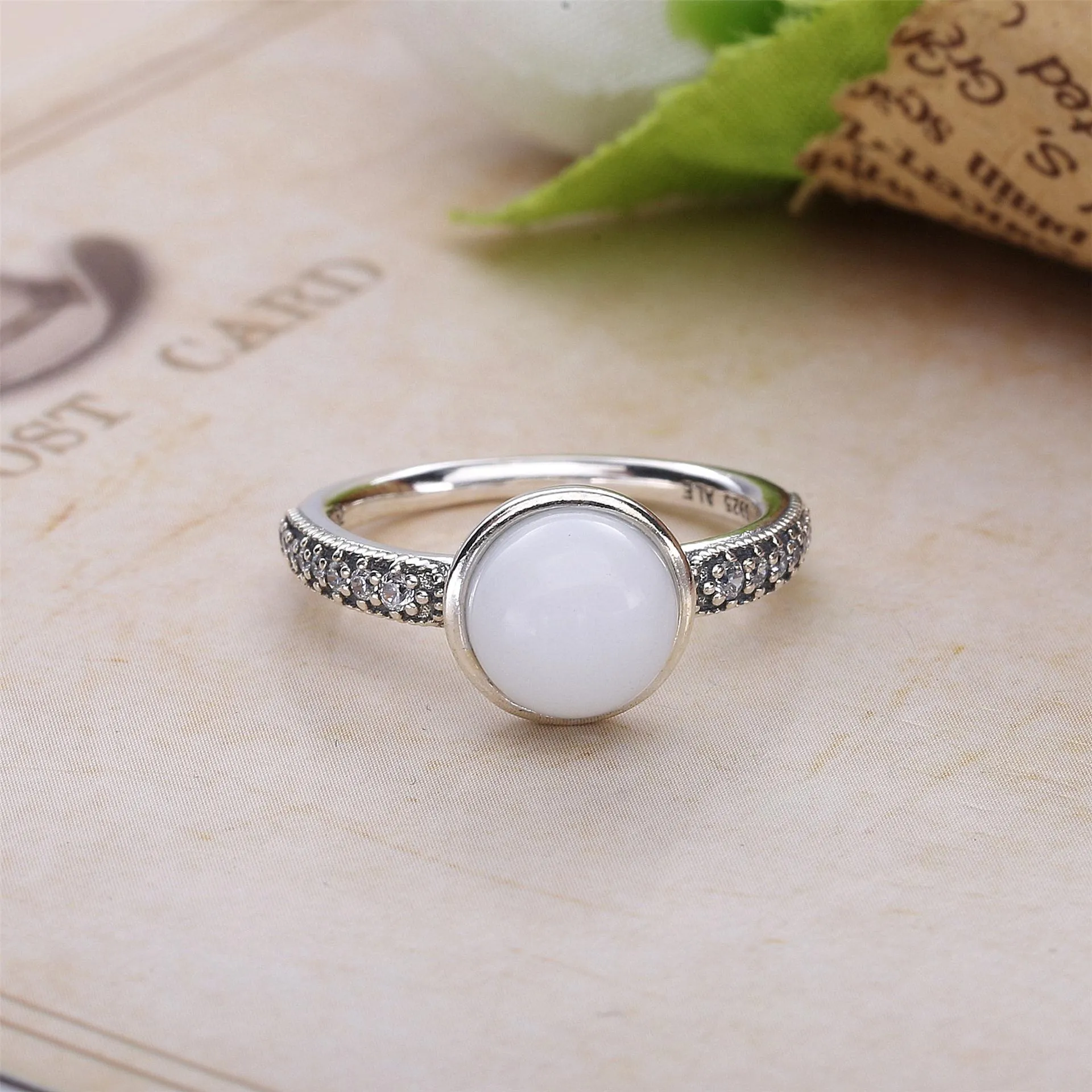 PANDORA Elegant Beauty Ring - 191018P