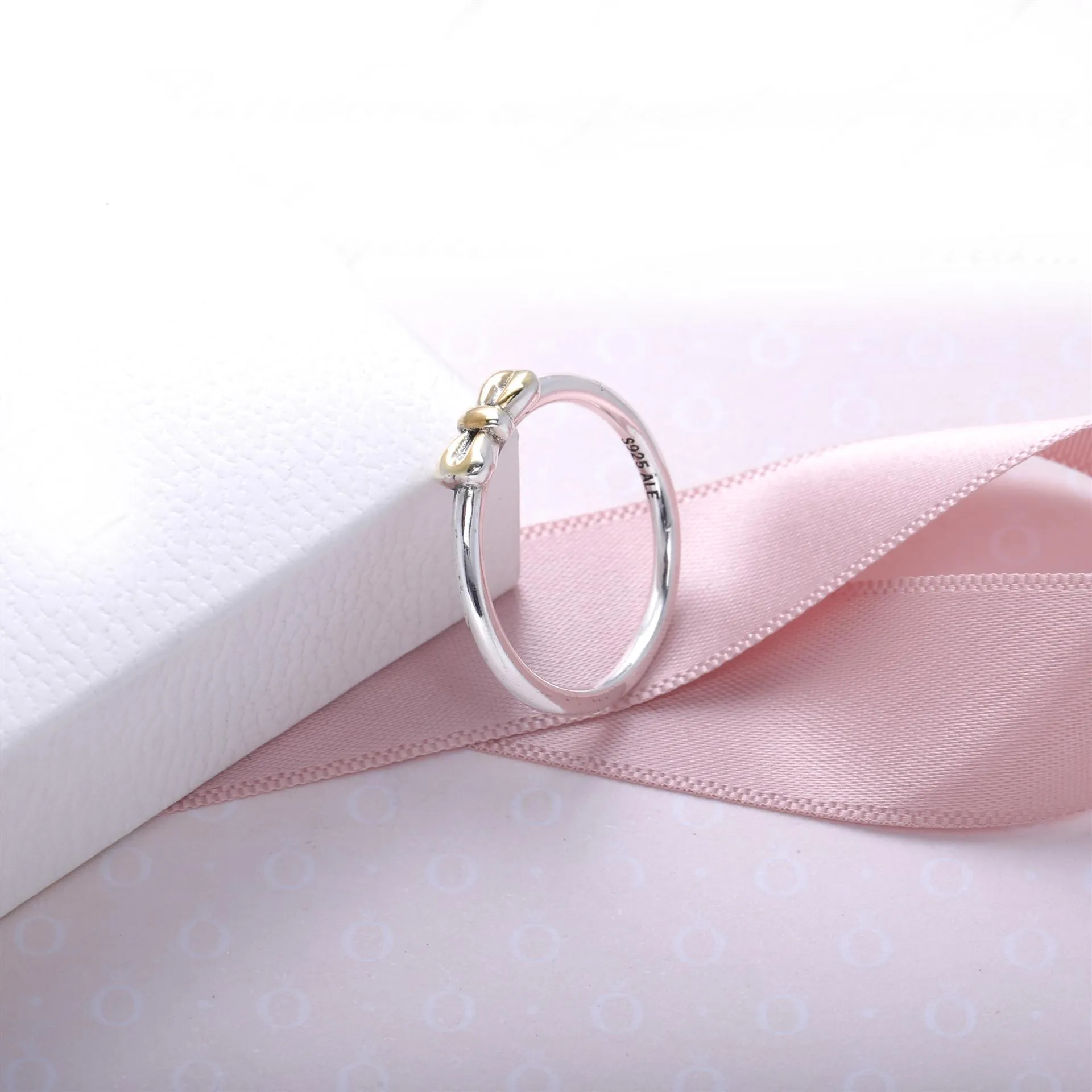 PANDORA Petite Bow Ring - 190972