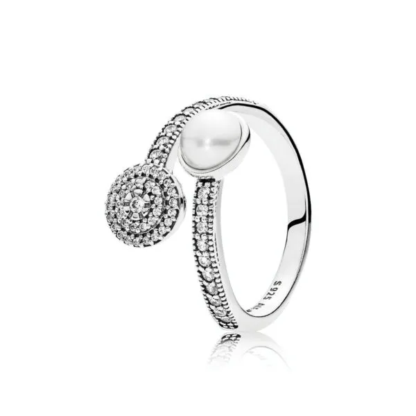 pandora radiant glow ring 191044cz