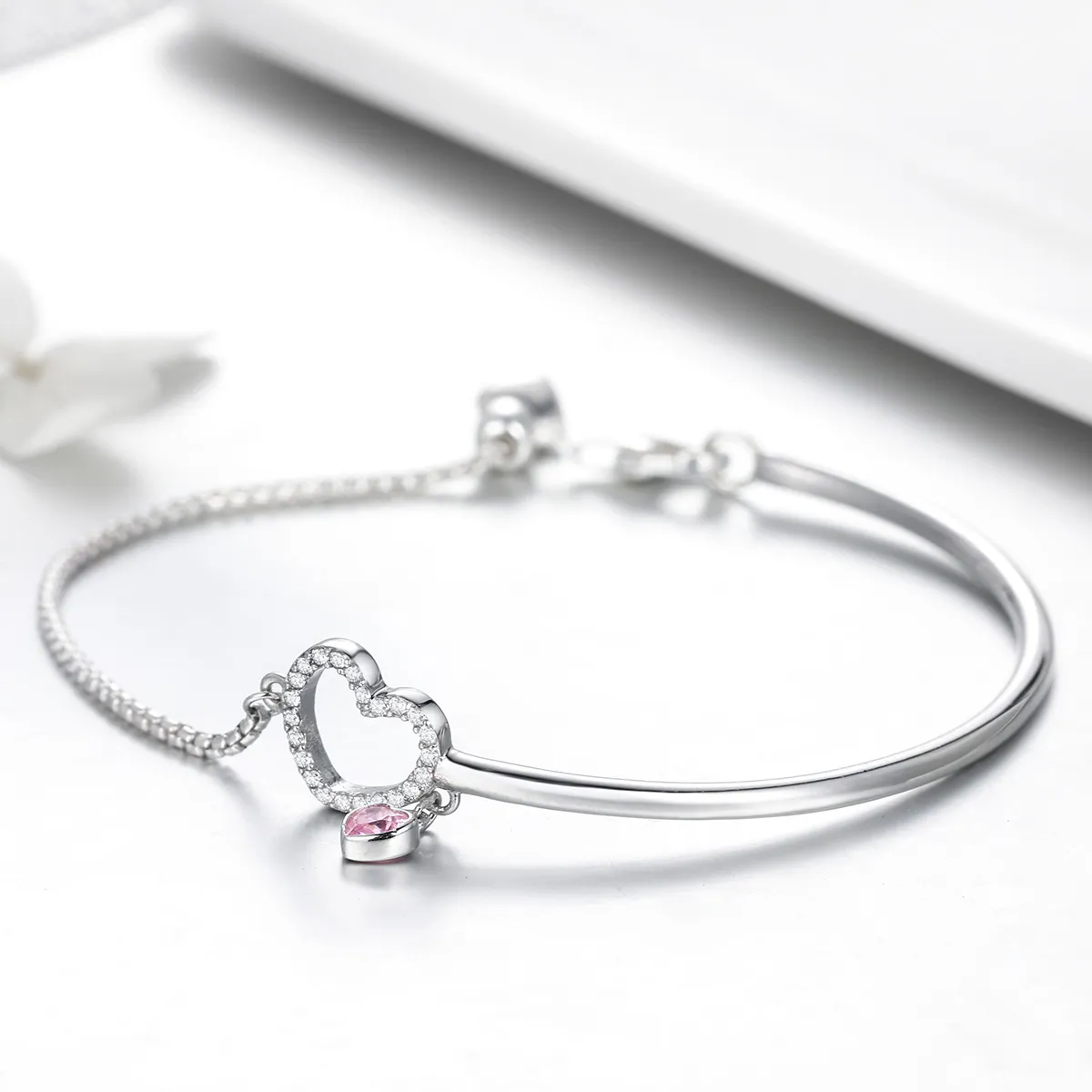 Pandora Style Silver Heart of Lady Cubic Zirconia Bangle - SCB117