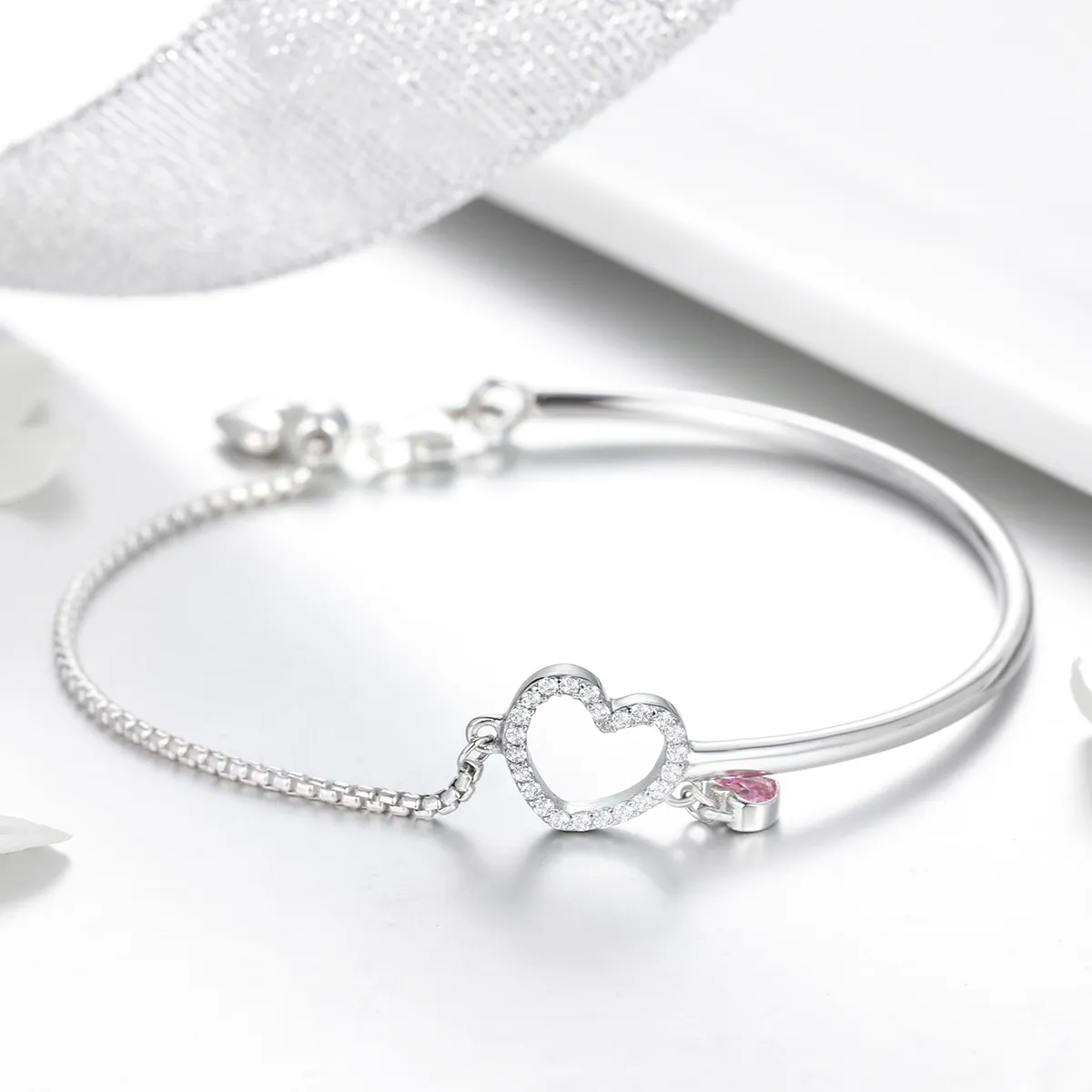 Pandora Style Silver Heart of Lady Cubic Zirconia Bangle - SCB117