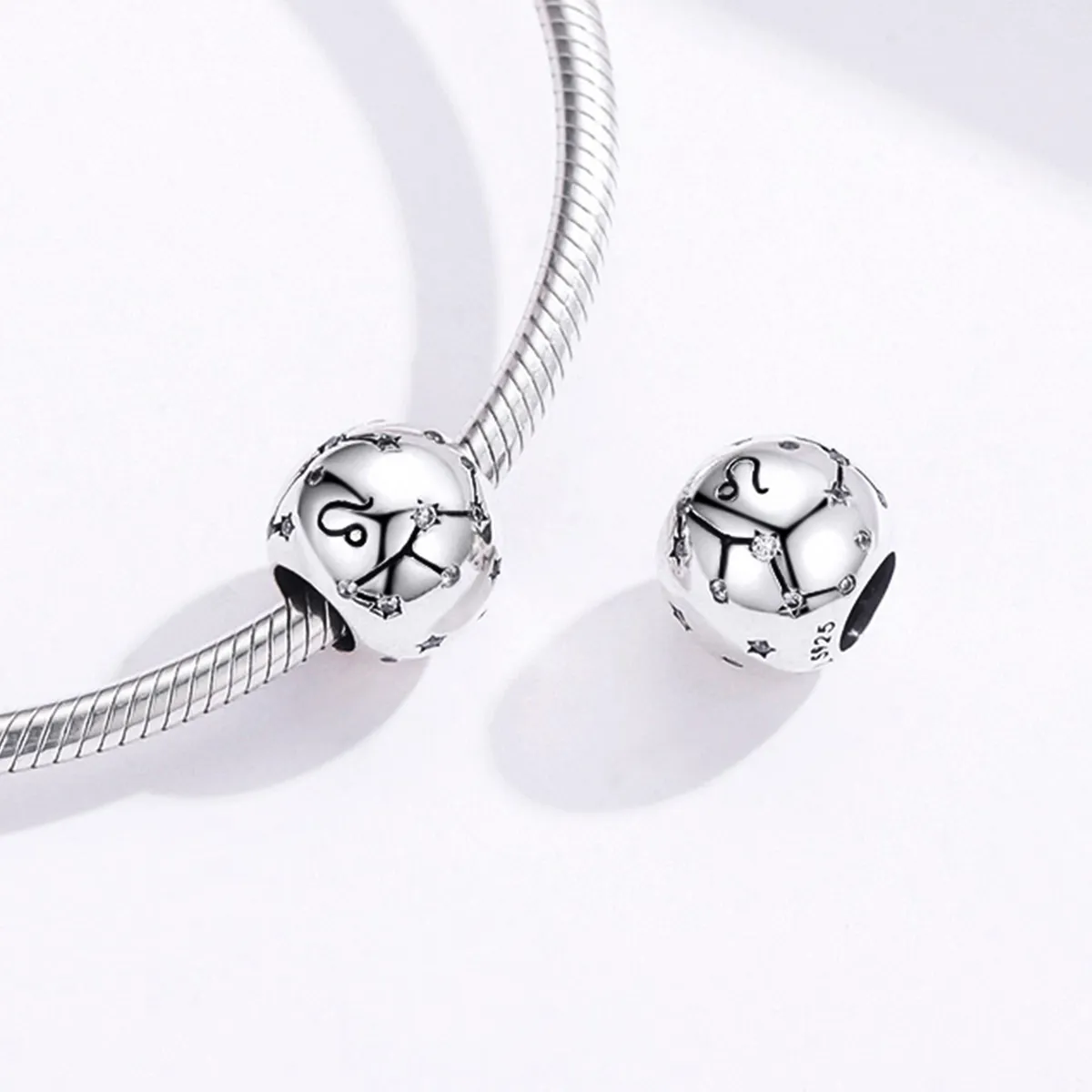 Pandora Style Silver Leo Charm - SCC1218-5