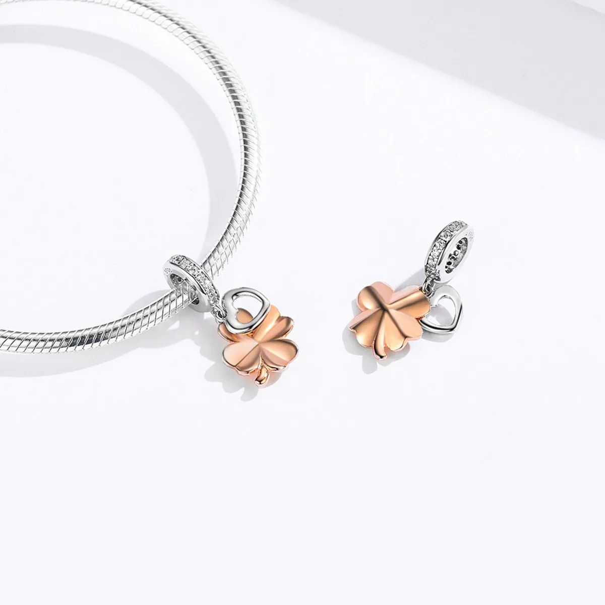 Pandora Style Silver & Rose Gold Four-Leaf Clover Dangle - SCC1238