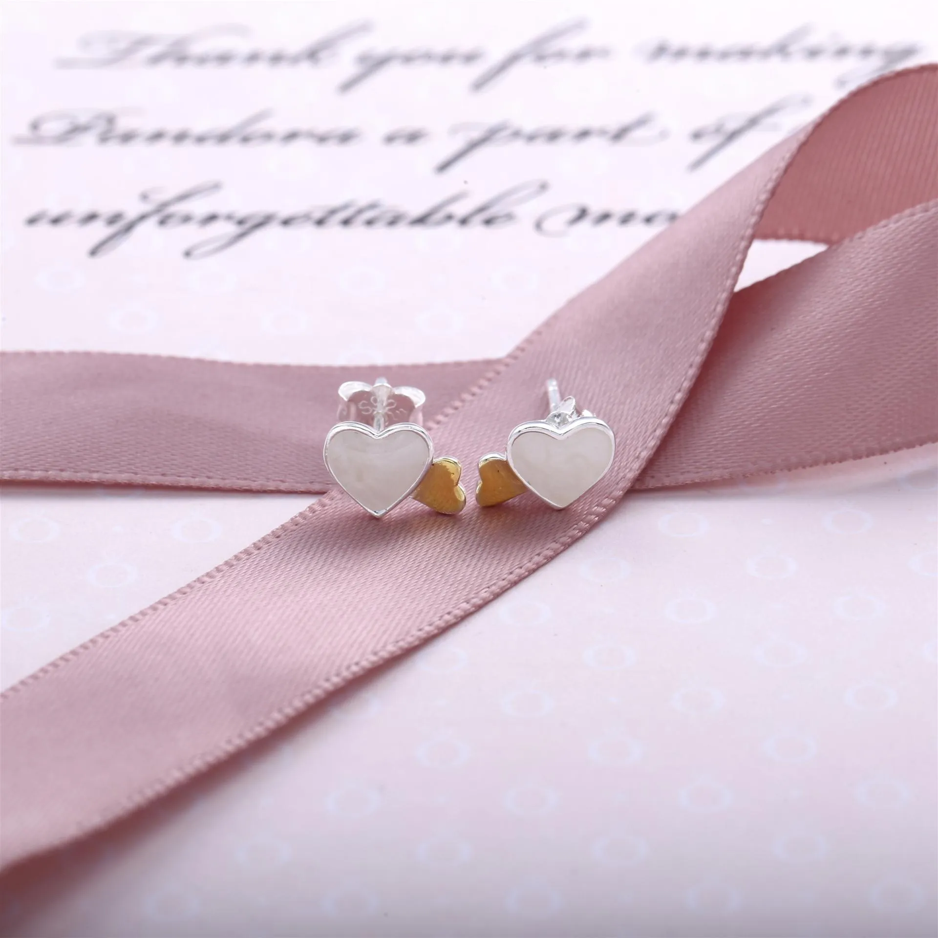 PANDORA Luminous Hearts Stud Earrings - 290697MOP