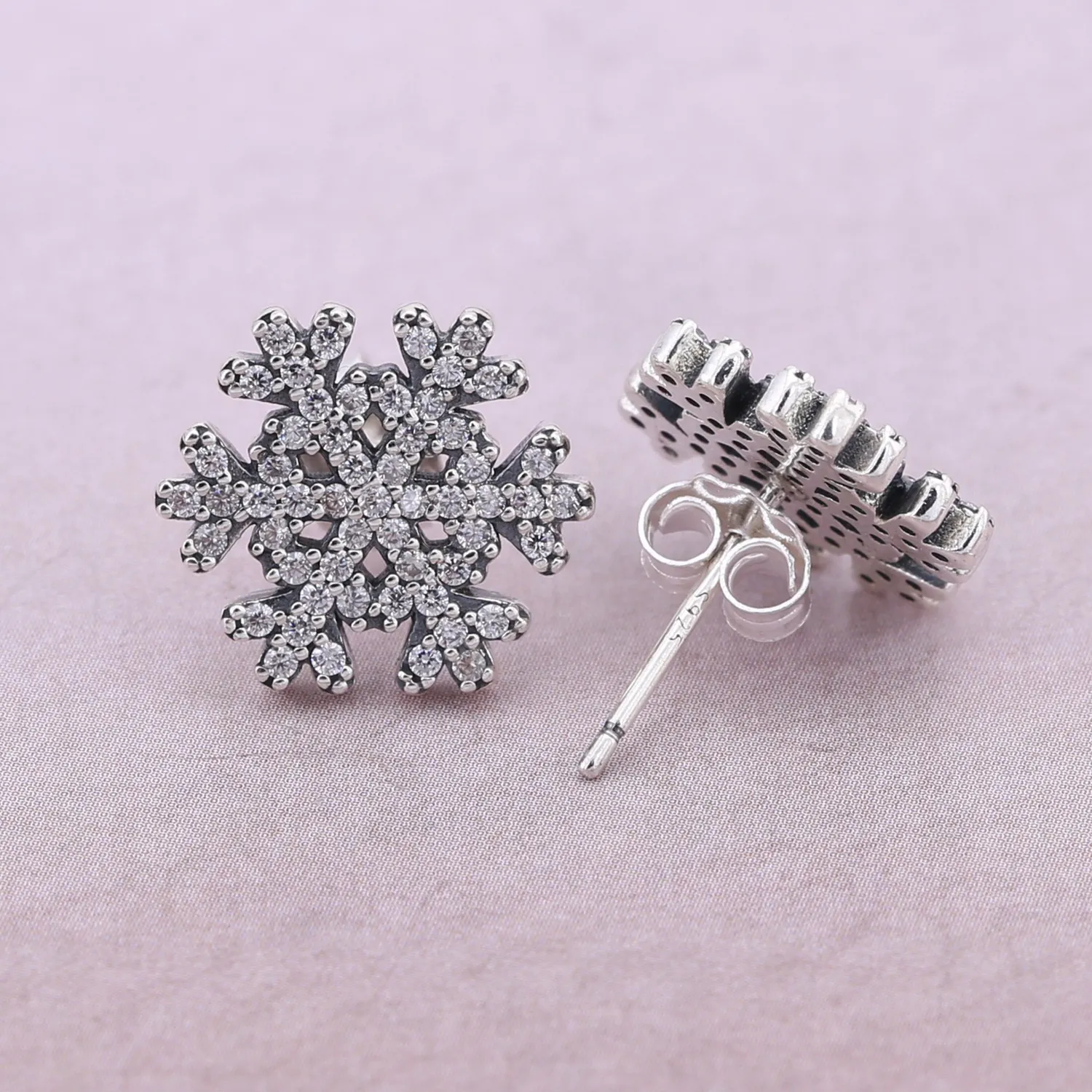 PANDORA Snowflake Stud Earrings - 290589CZ