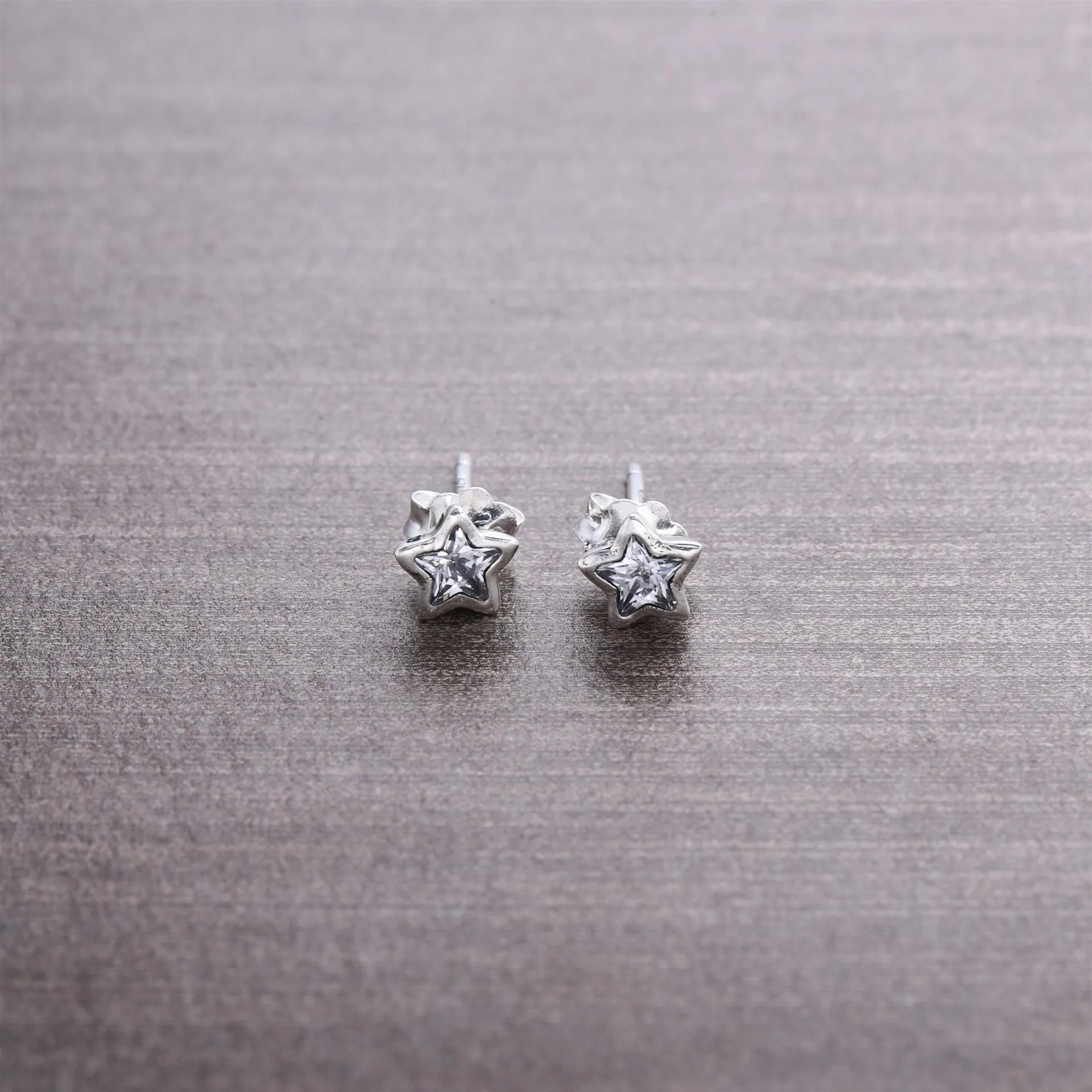 PANDORA Star Shine Stud Earrings - 290597CZ