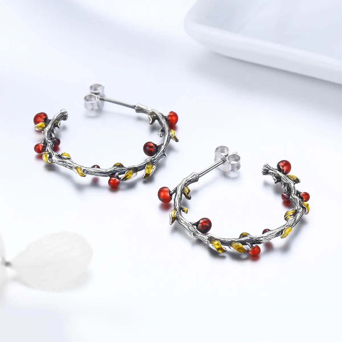 Pandora Style Silver Color of Autumn Hoop Earrings - SCE443