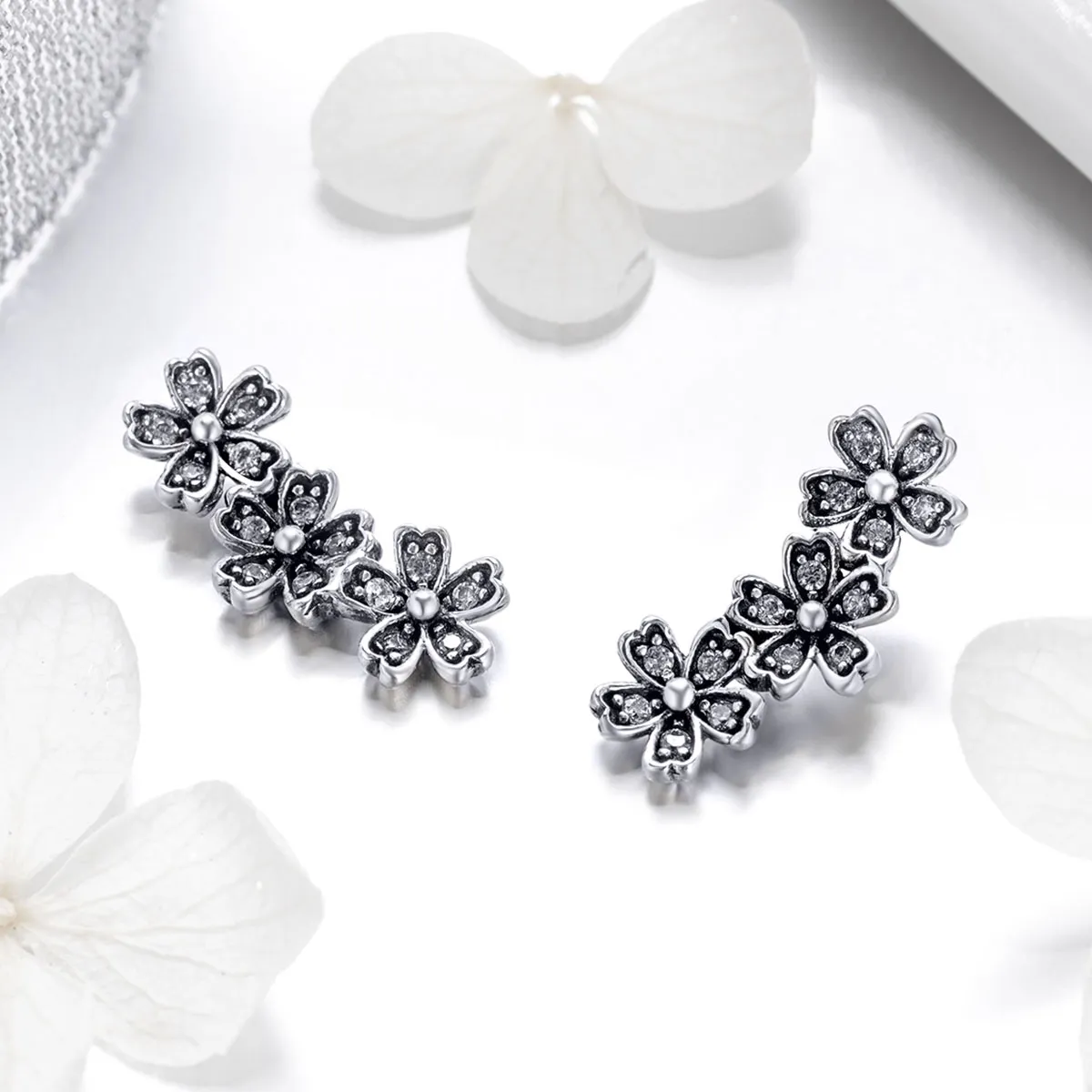 Pandora Style Silver Contracted Daisy Stud Earrings - SCE419